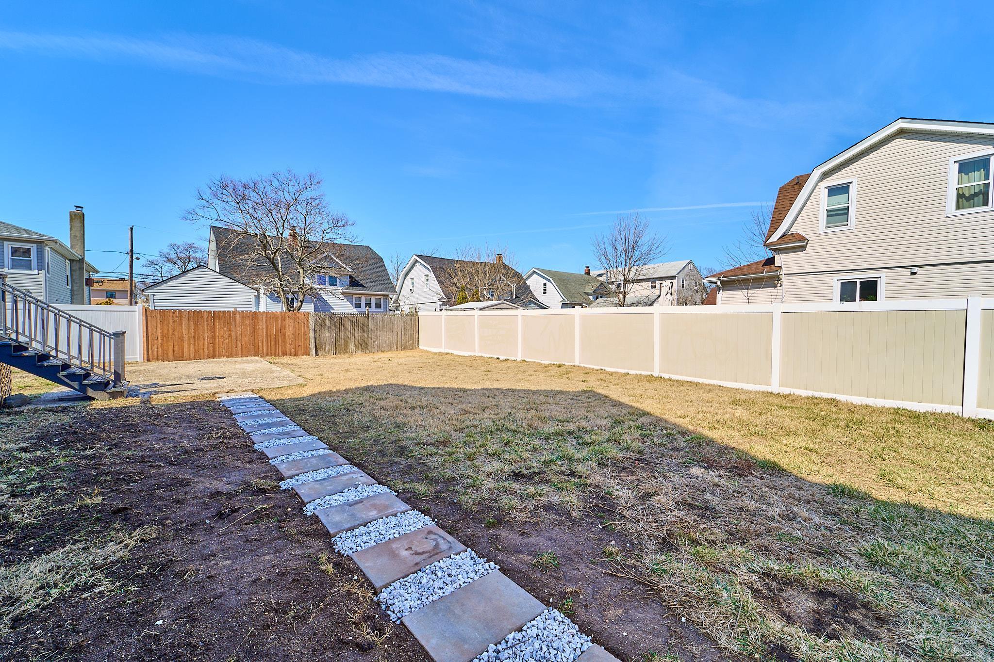 Single Family Westside  Nassau County, NY 11520, MLS-837301-34