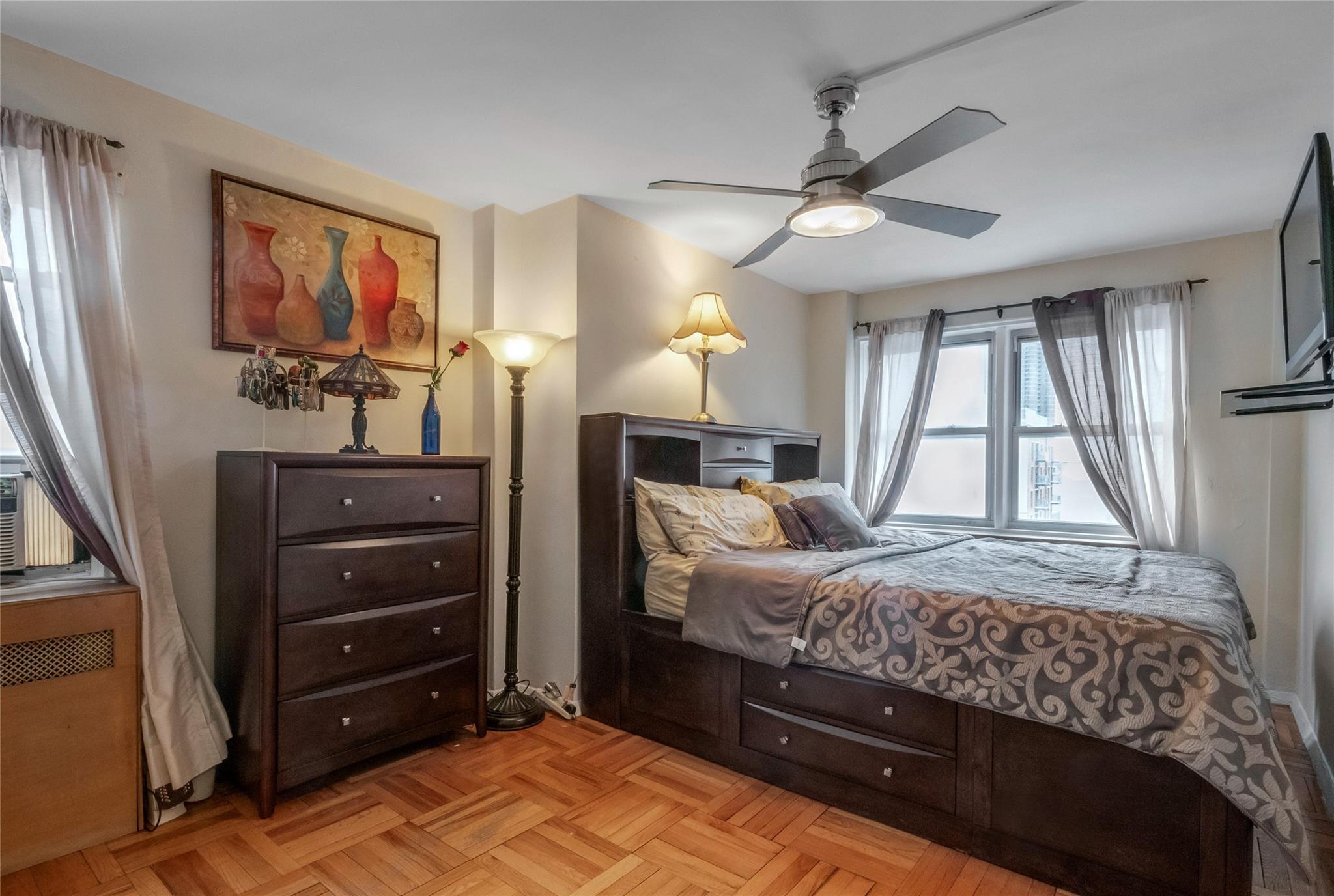 Coop Grand Concourse  Bronx, NY 10468, MLS-837305-10