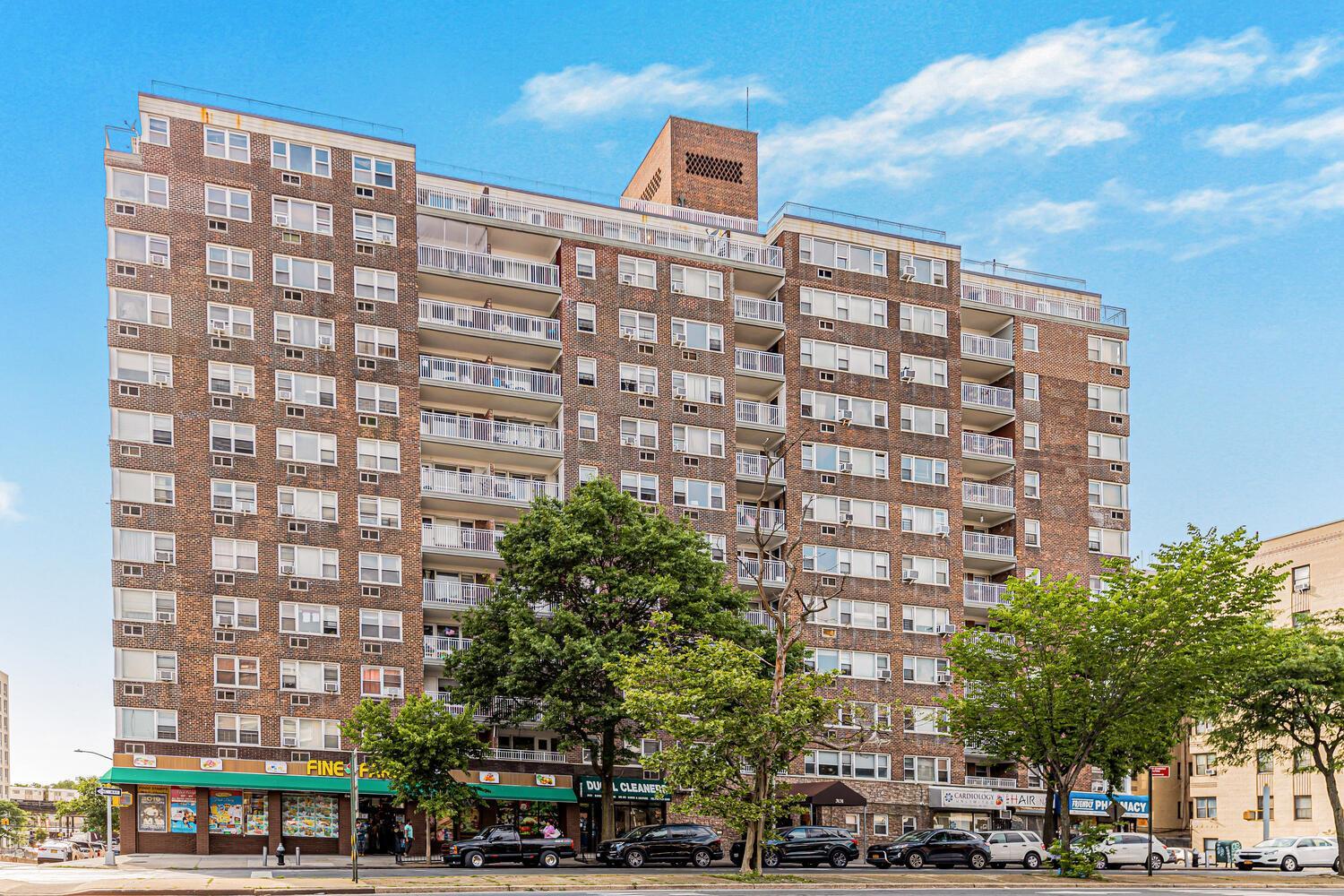 Coop Grand Concourse  Bronx, NY 10468, MLS-837305-18
