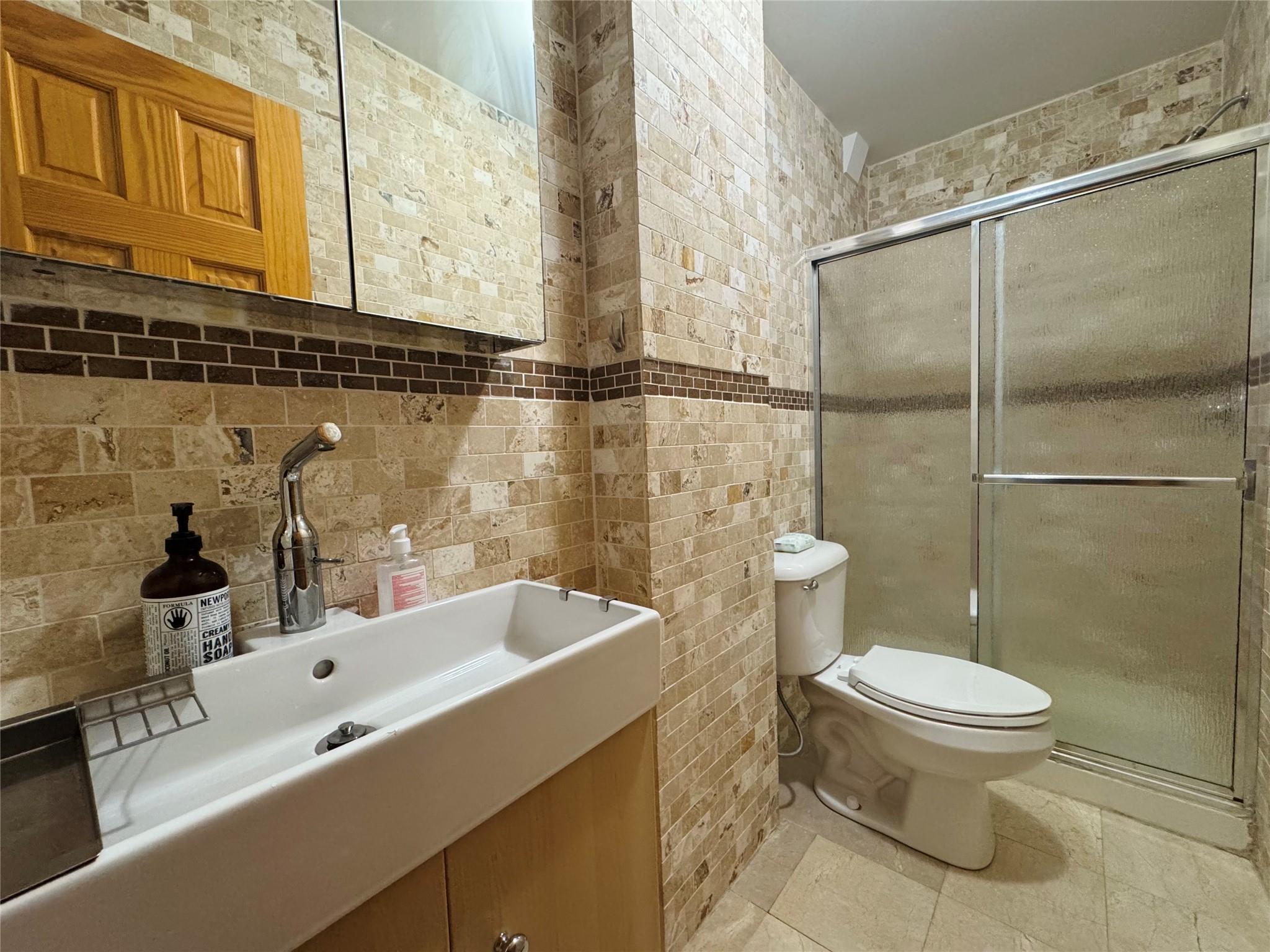 Apartment Range  Queens, NY 11427, MLS-837345-6