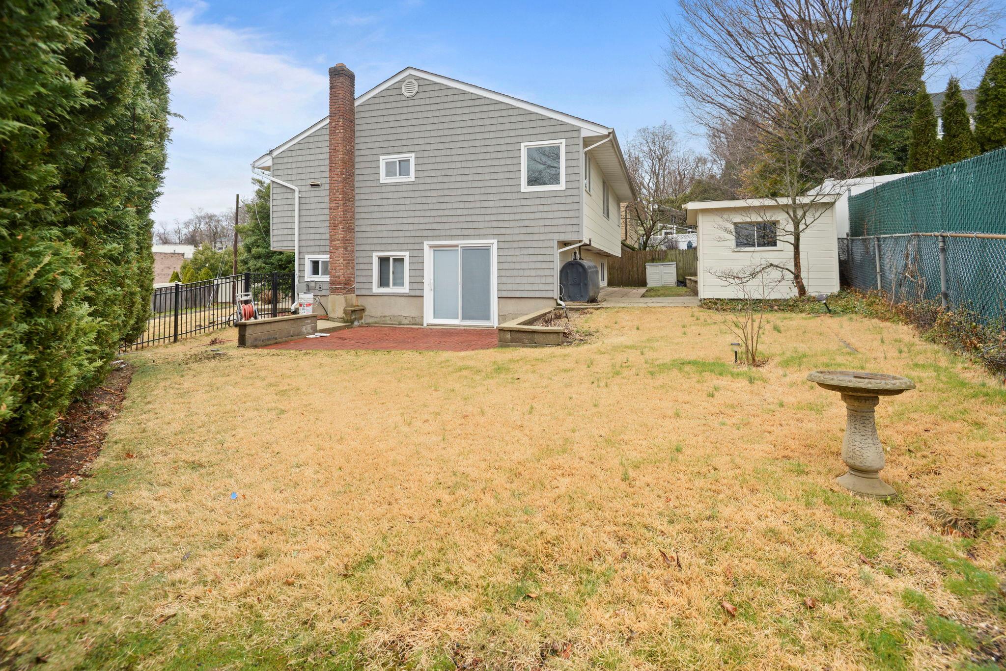 Single Family Cherry  Suffolk County, NY 11768, MLS-837415-4