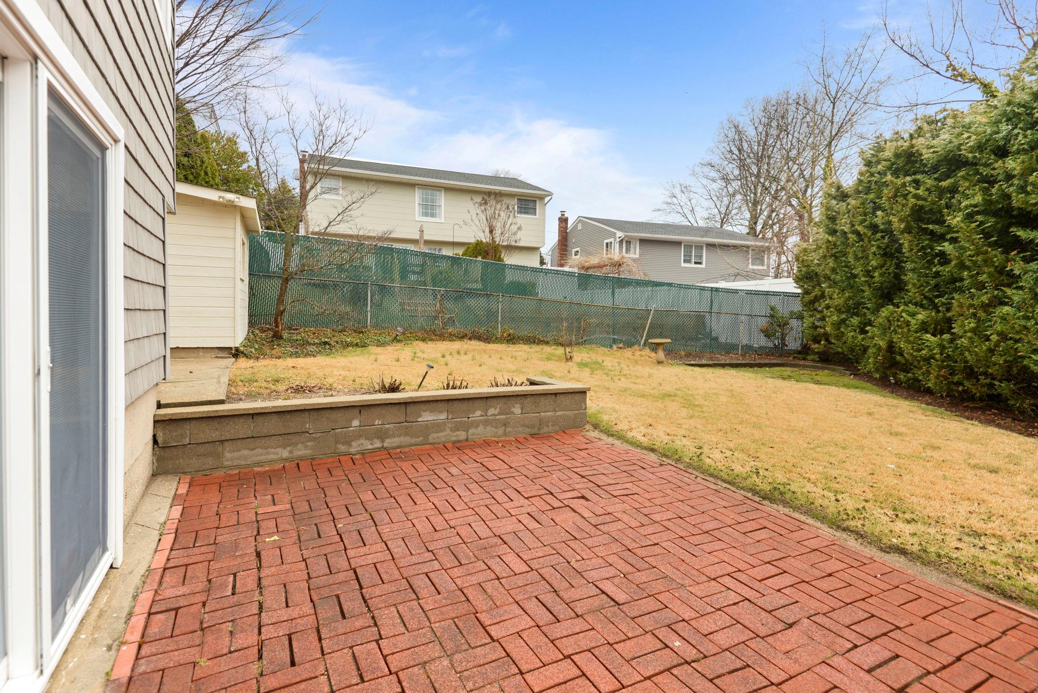 Single Family Cherry  Suffolk County, NY 11768, MLS-837415-6