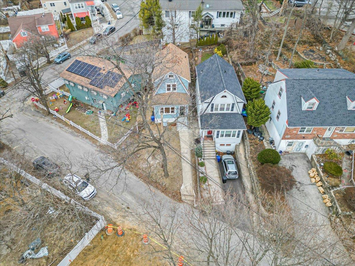 Single Family Chelsea  Westchester County, NY 10710, MLS-837474-25