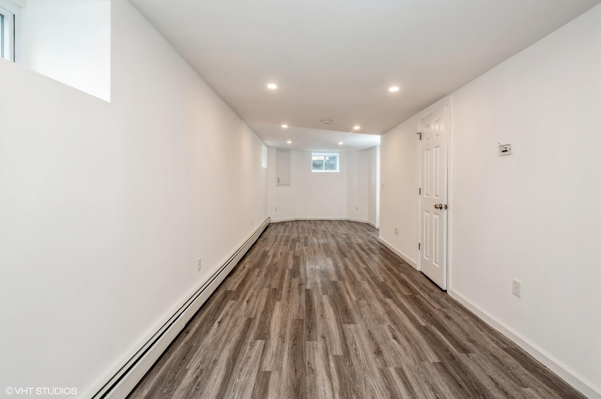 Single Family Poningo  Westchester County, NY 10573, MLS-837517-27