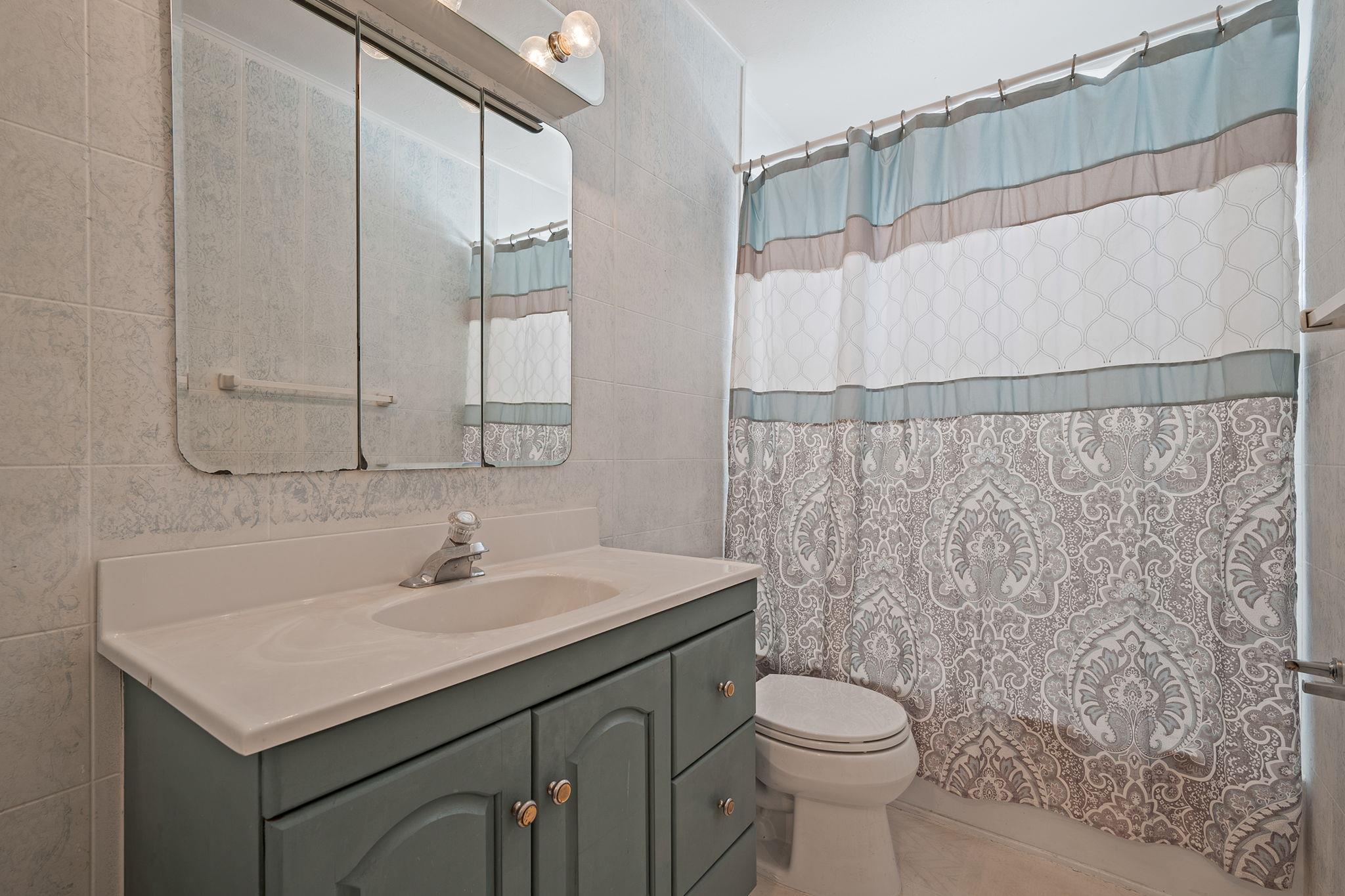 Single Family 17th  Suffolk County, NY 11729, MLS-837524-13