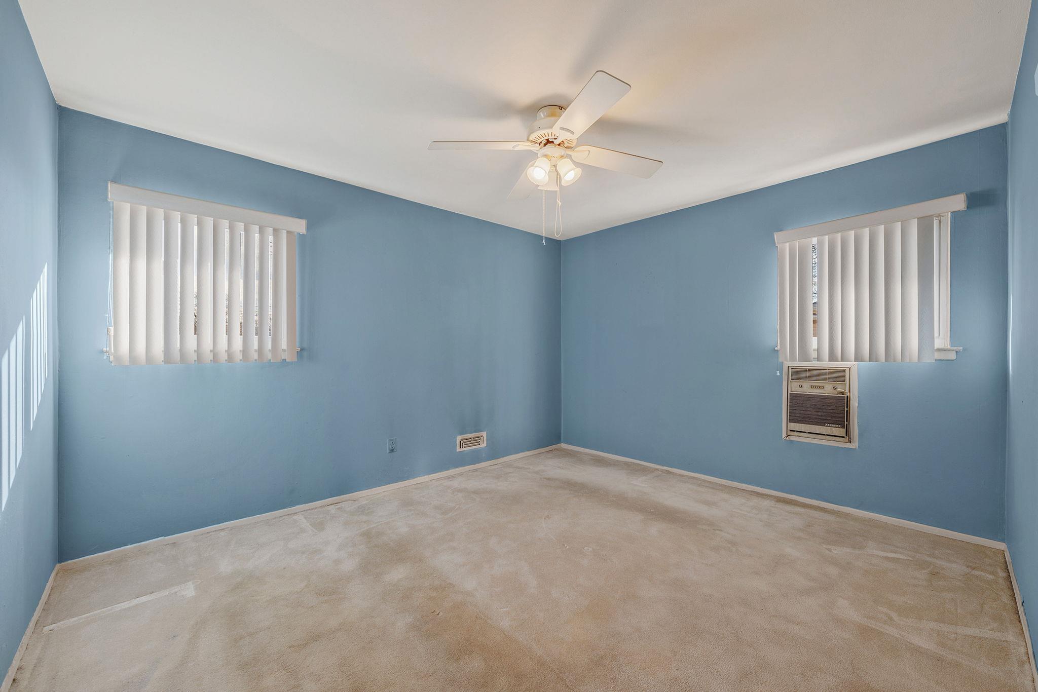 Single Family 17th  Suffolk County, NY 11729, MLS-837524-15