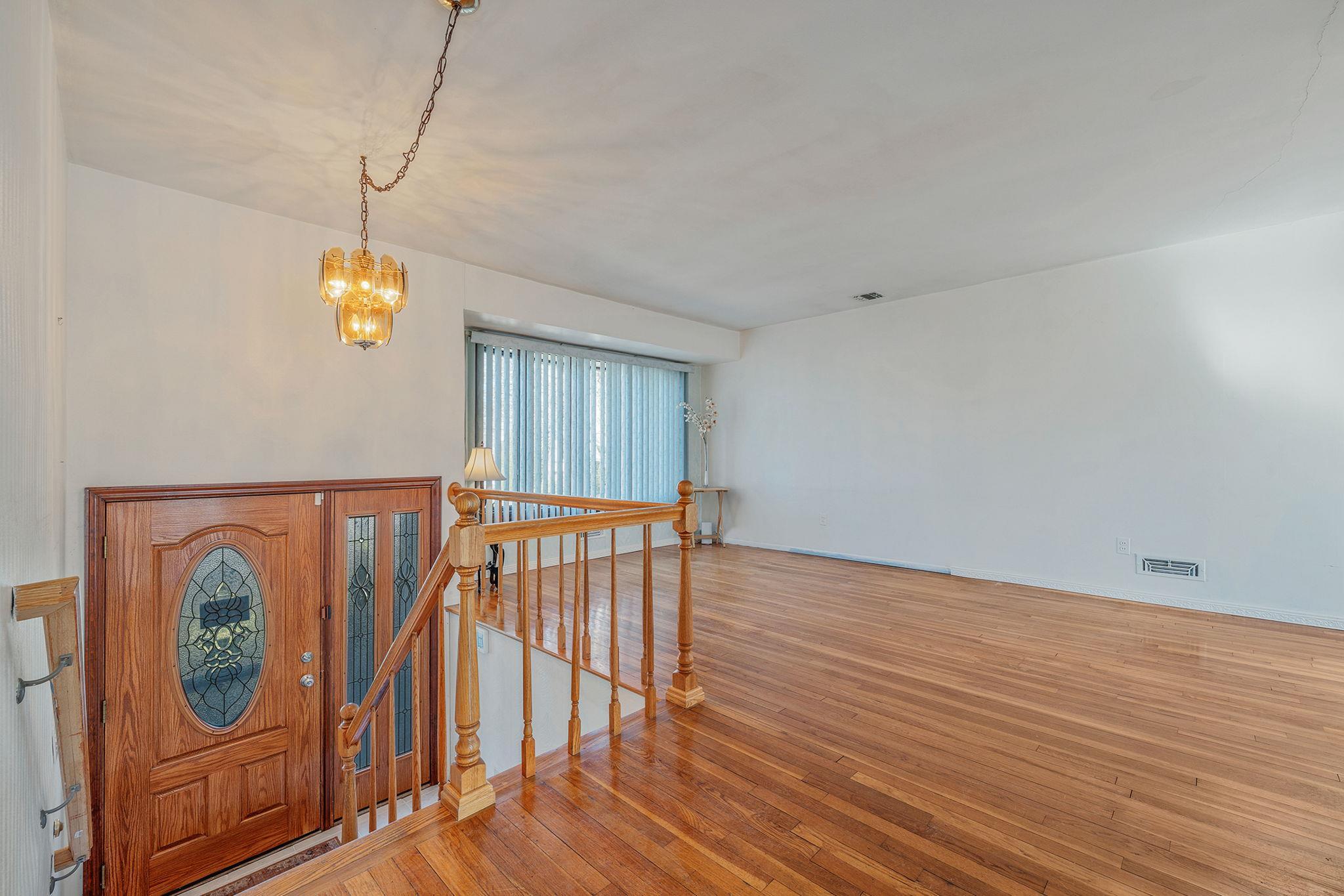 Single Family 17th  Suffolk County, NY 11729, MLS-837524-6