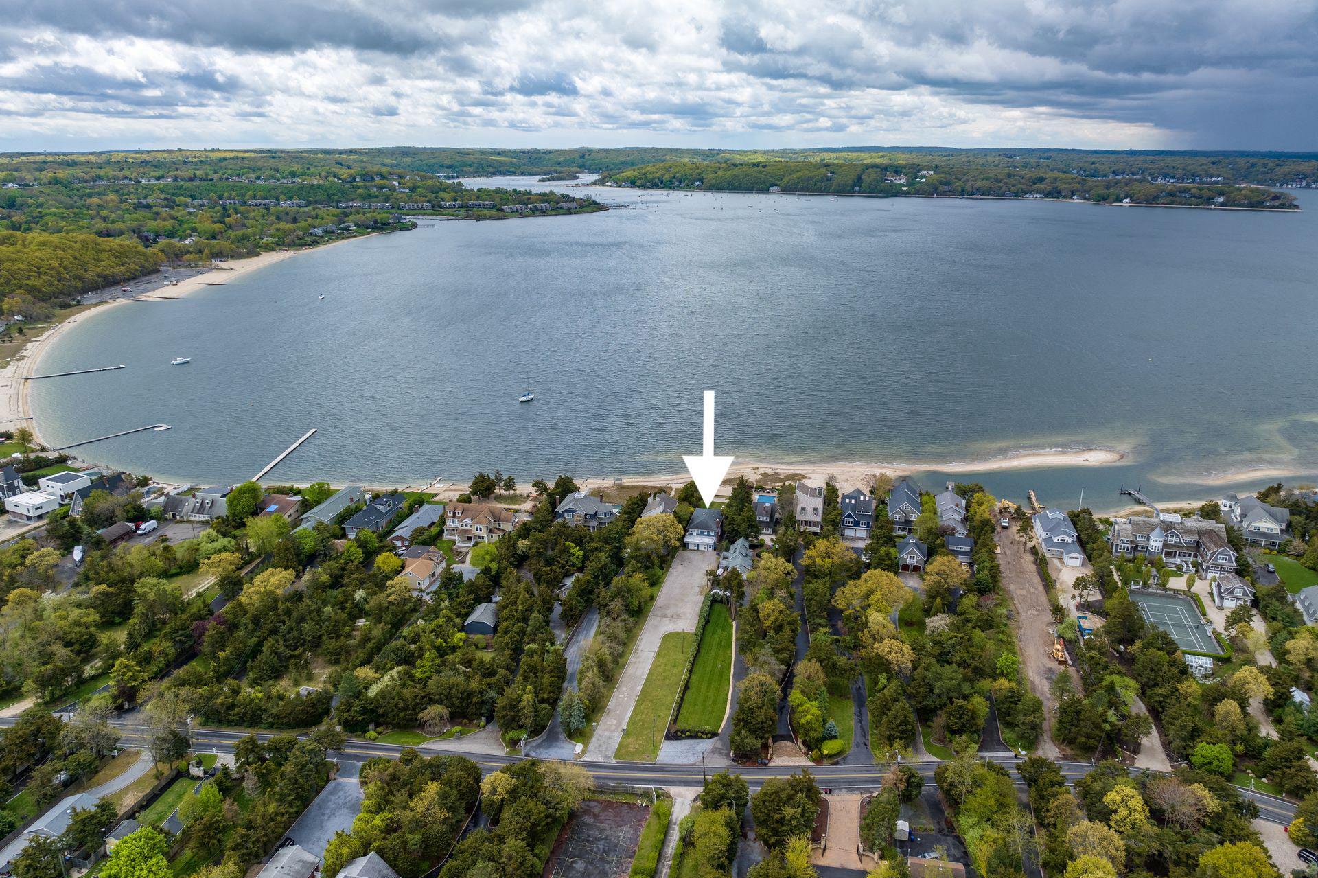 Single Family Asharoken  Suffolk County, NY 11768, MLS-837531-32