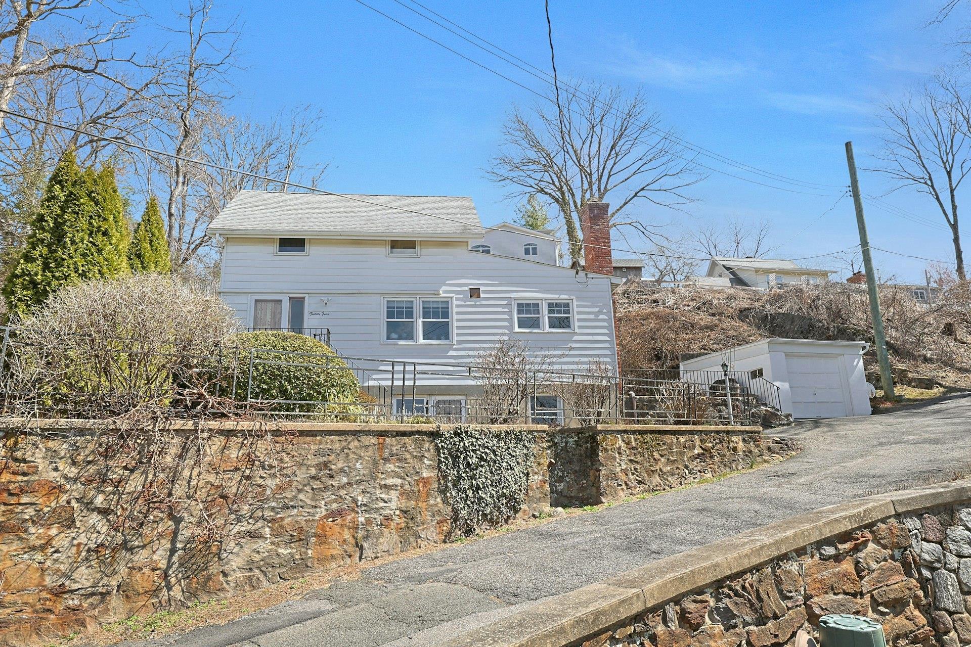Single Family Burnsdale  Westchester County, NY 10595, MLS-837625-2