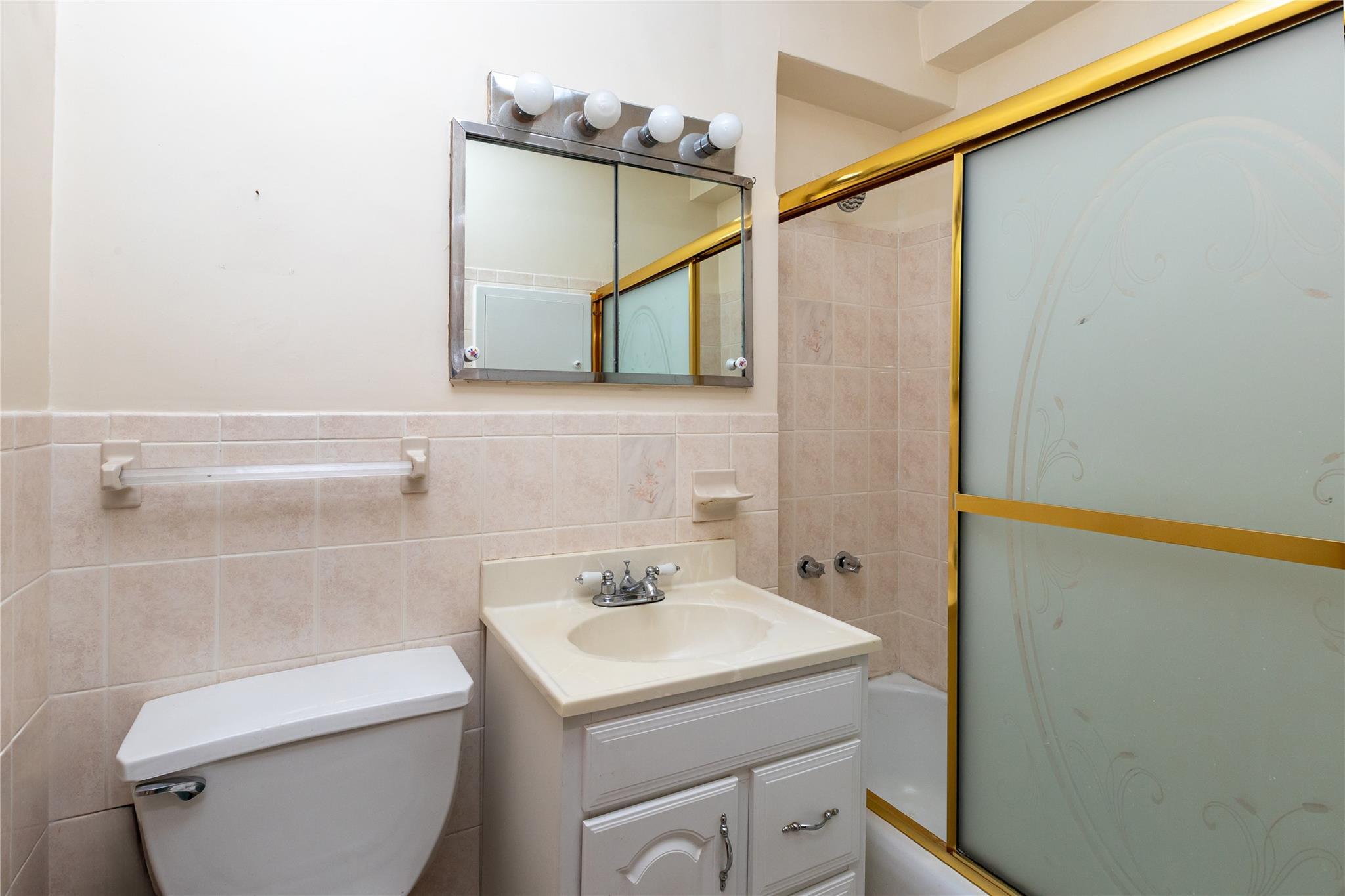 Coop Arlington  Bronx, NY 10471, MLS-837626-7