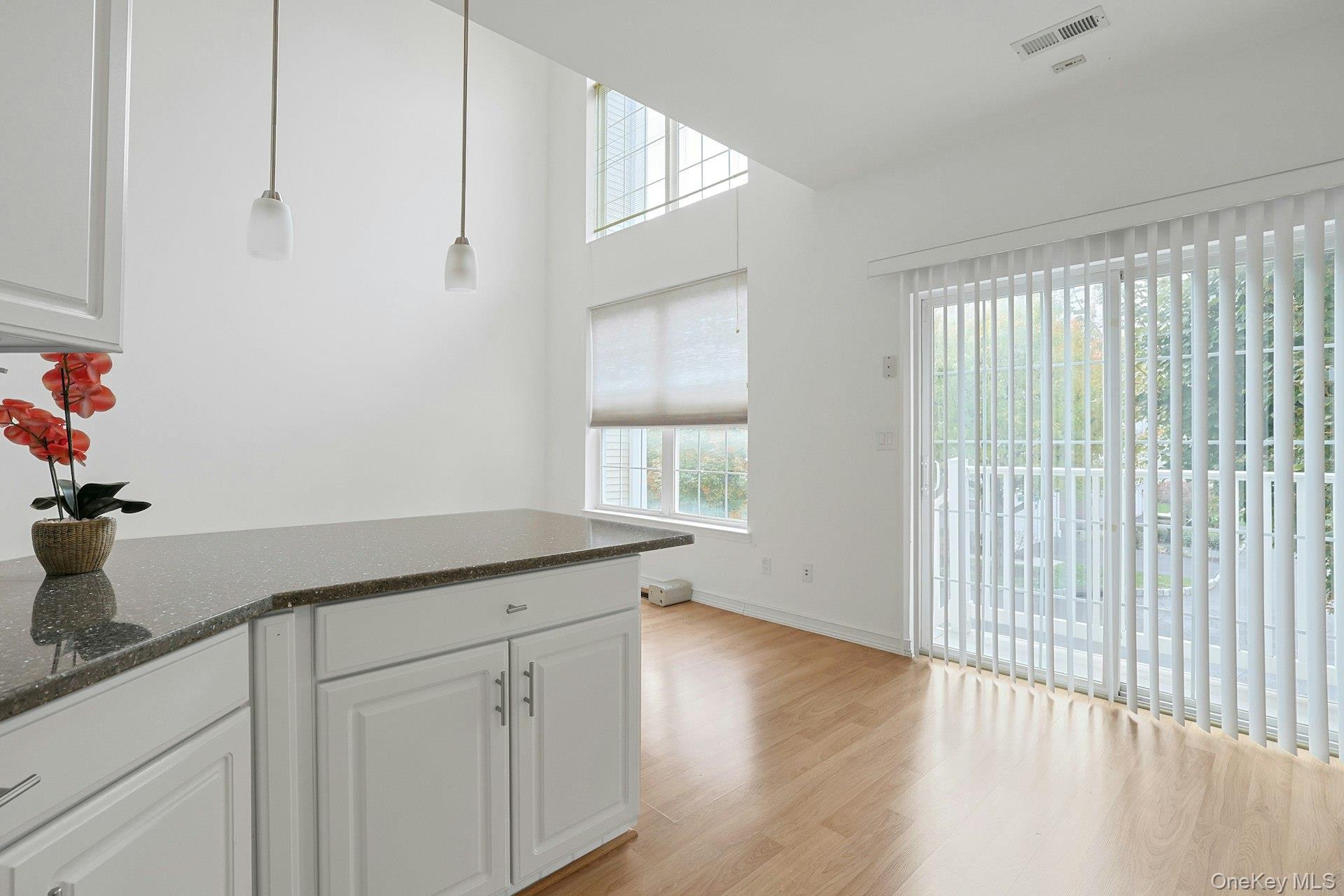 Single Family Meadow Rockland County, NY 10954, MLS-837633-15