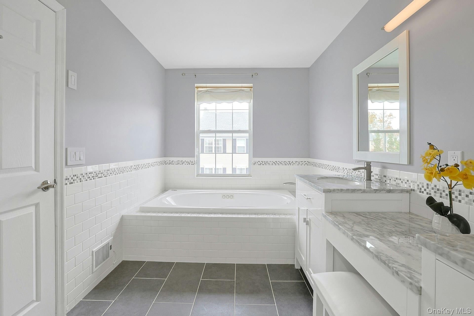 Single Family Meadow Rockland County, NY 10954, MLS-837633-22