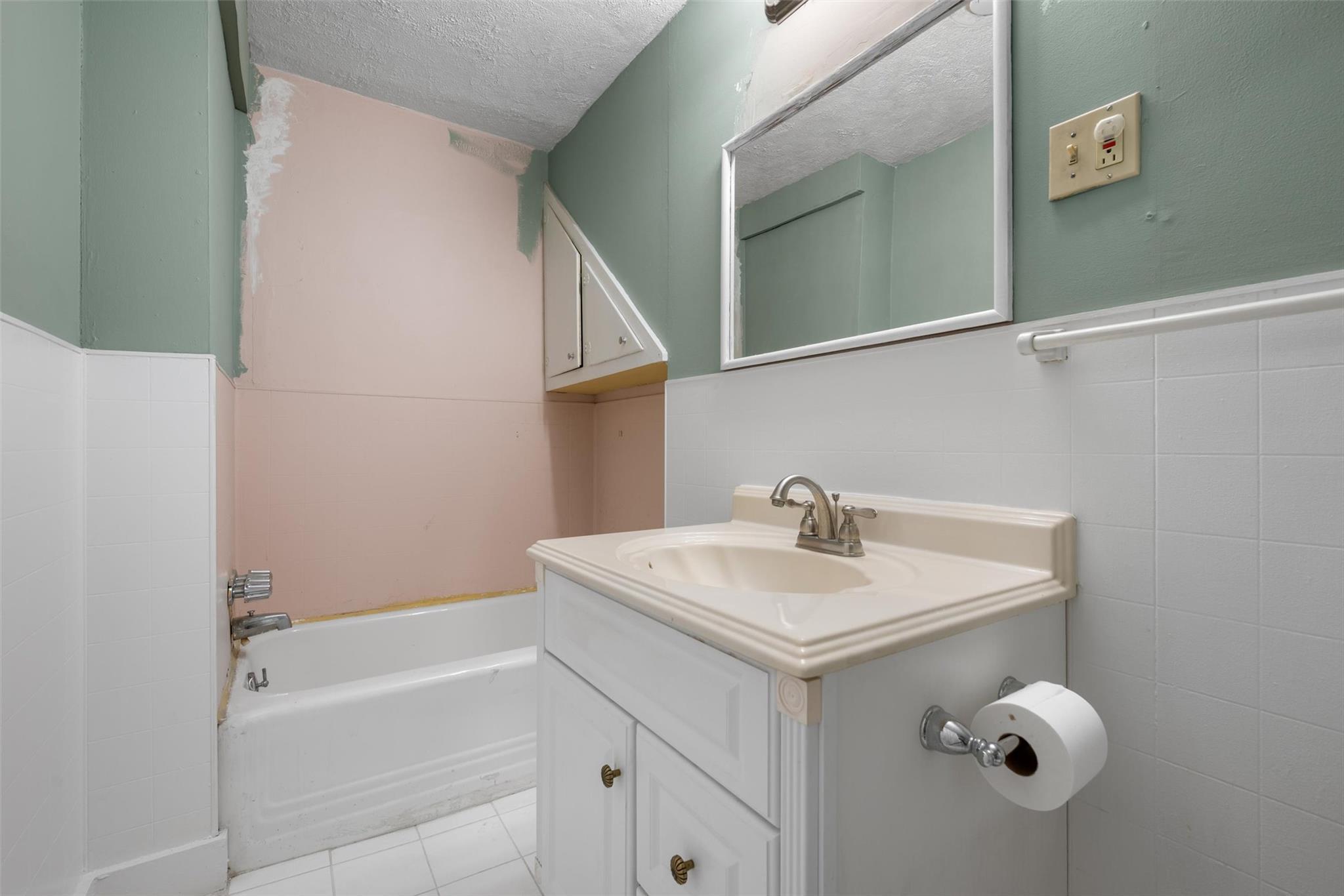 Single Family Union  Orange County, NY 12549, MLS-837644-14
