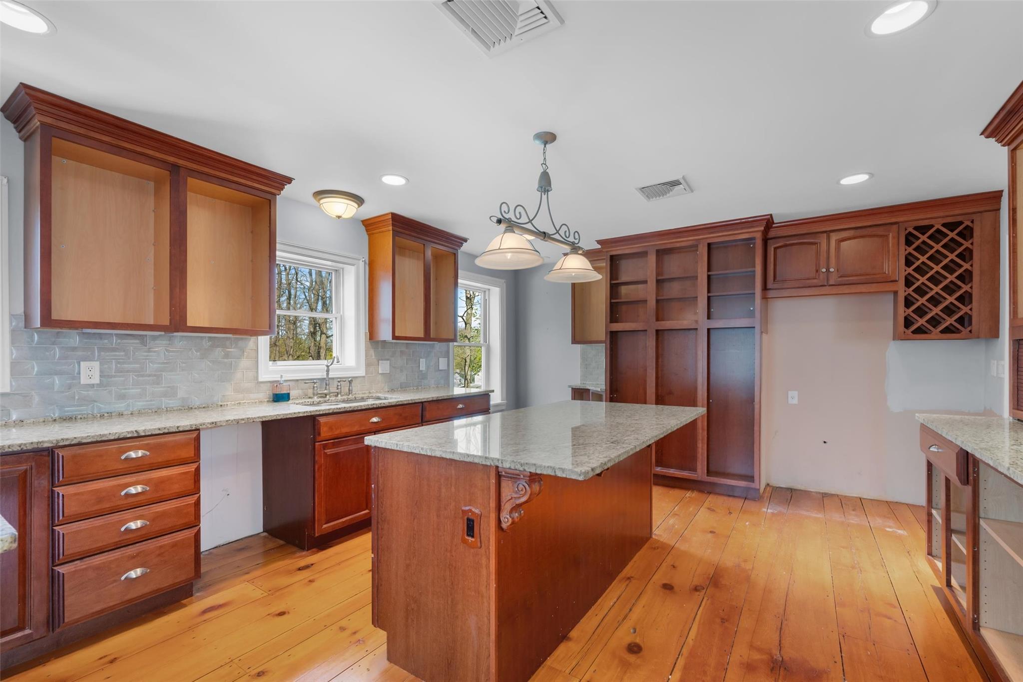 Single Family Union  Orange County, NY 12549, MLS-837644-29