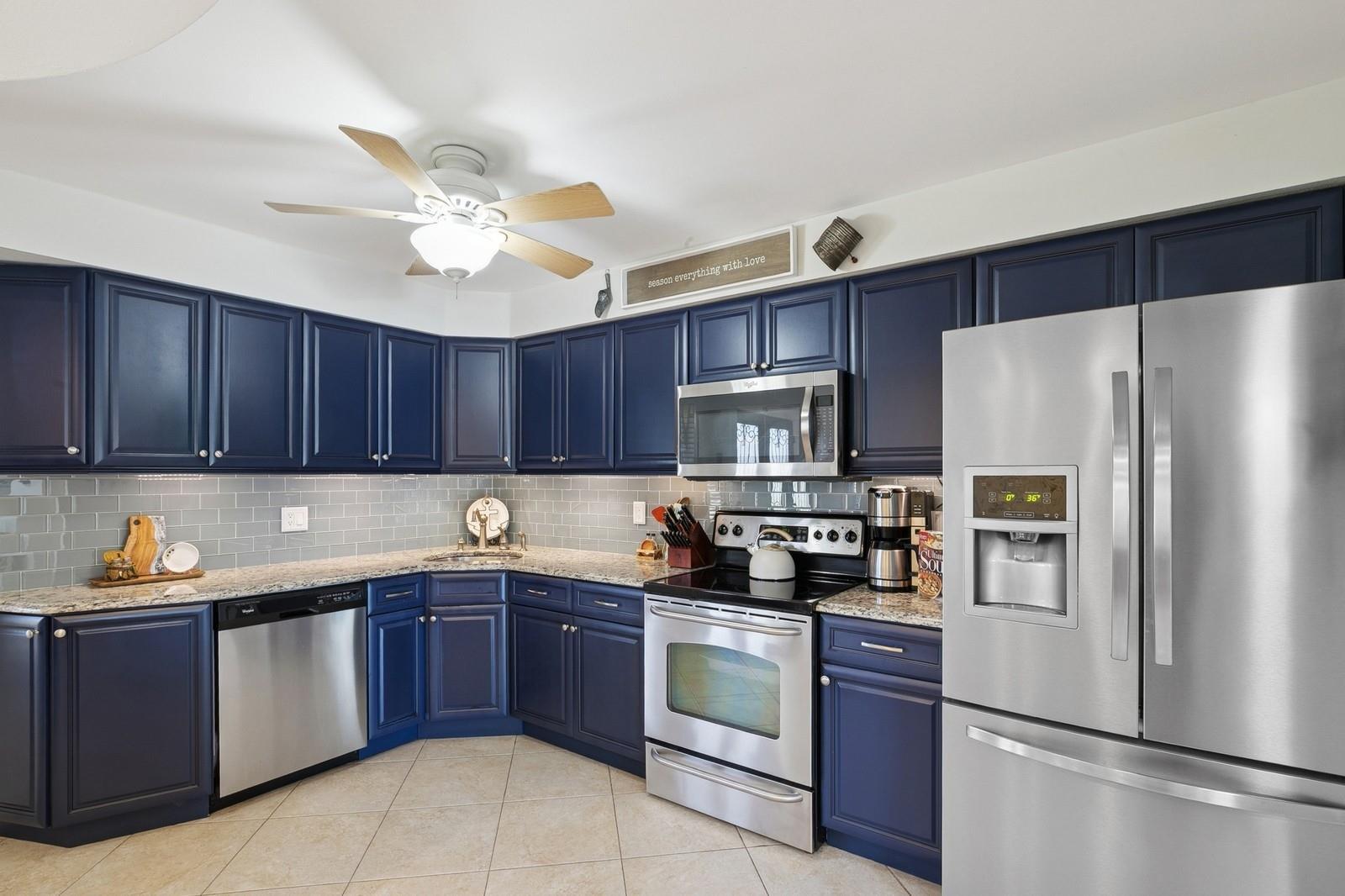 Single Family Braham  Suffolk County, NY 11701, MLS-837649-7
