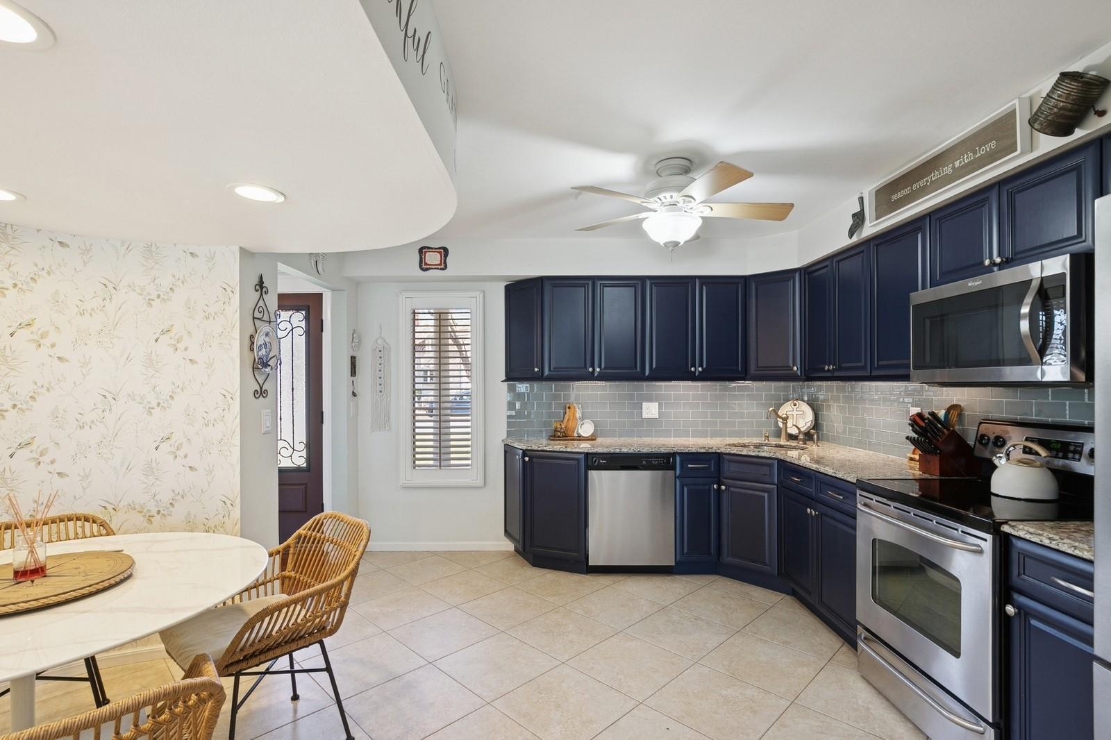 Single Family Braham  Suffolk County, NY 11701, MLS-837649-8