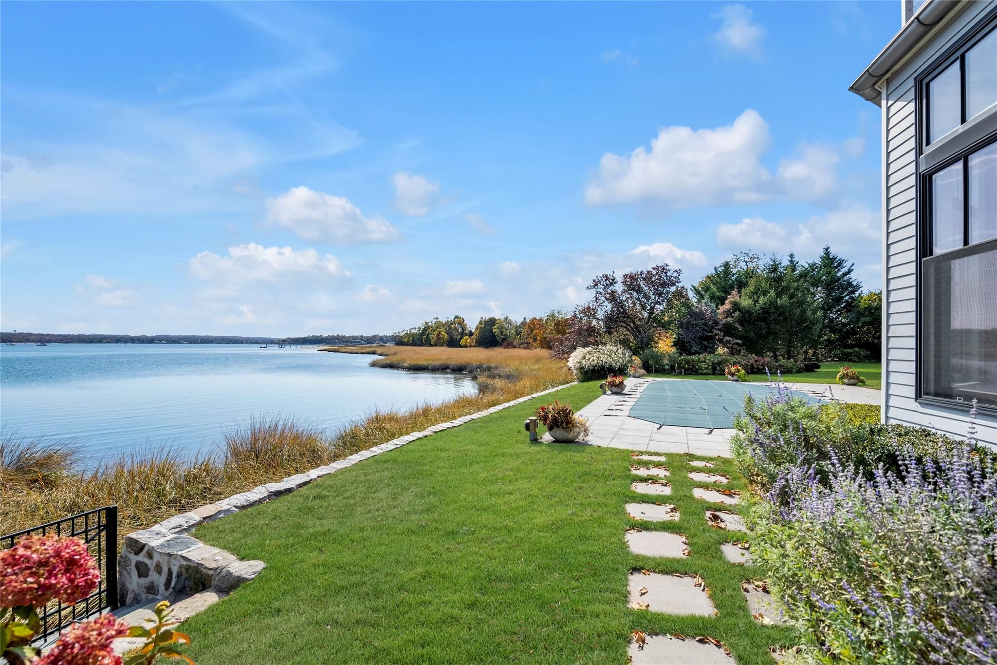 Single Family Plum Beach Point  Nassau County, NY 11050, MLS-837691-12
