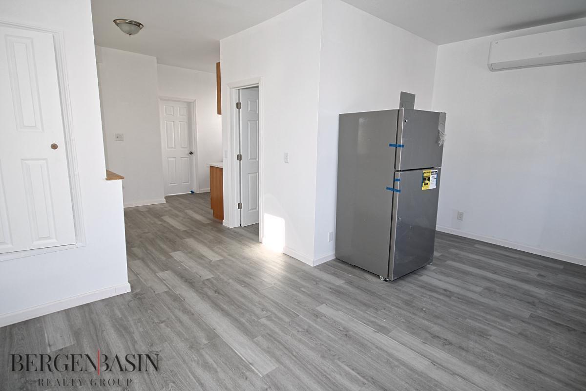 Single Family 94  Brooklyn, NY 11236, MLS-837700-11