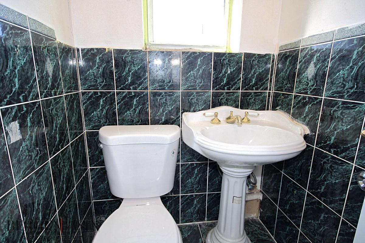Single Family 94  Brooklyn, NY 11236, MLS-837700-23