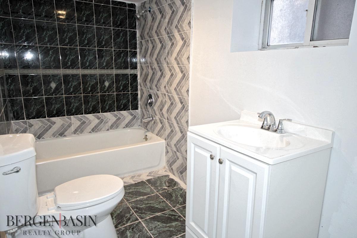 Single Family 94  Brooklyn, NY 11236, MLS-837700-25