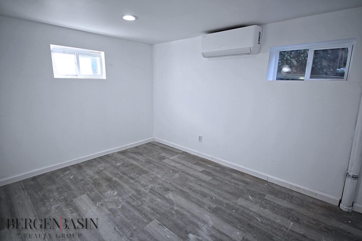 Single Family 94  Brooklyn, NY 11236, MLS-837700-26