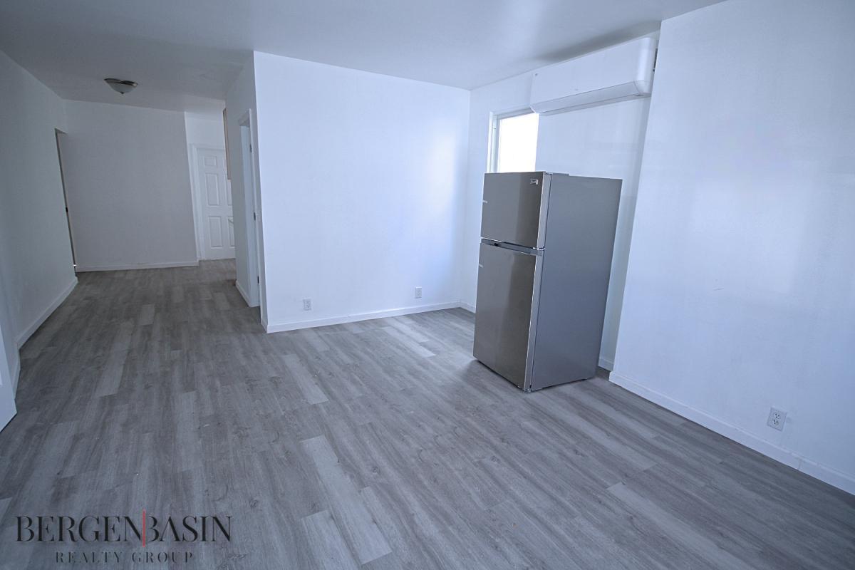 Single Family 94  Brooklyn, NY 11236, MLS-837700-6