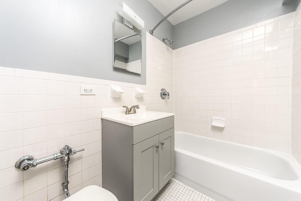 Coop Lenox  Brooklyn, NY 11226, MLS-837705-8