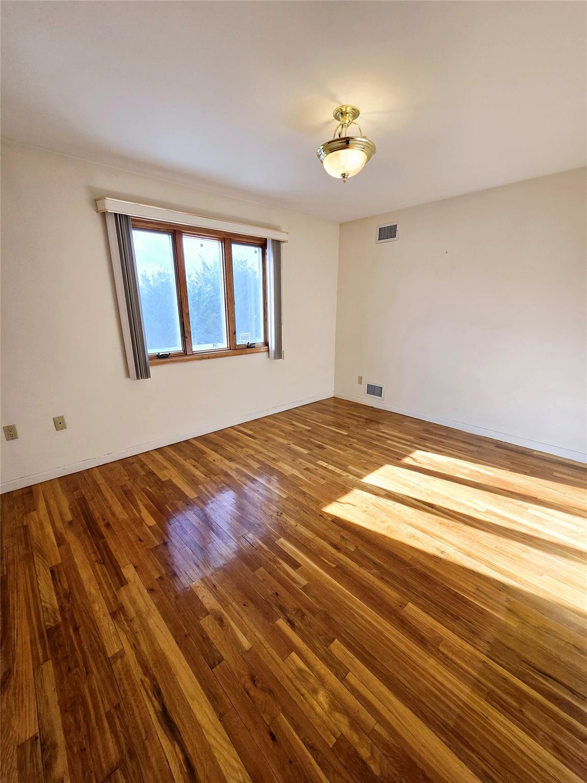 Single Family 81st  Queens, NY 11414, MLS-837712-11