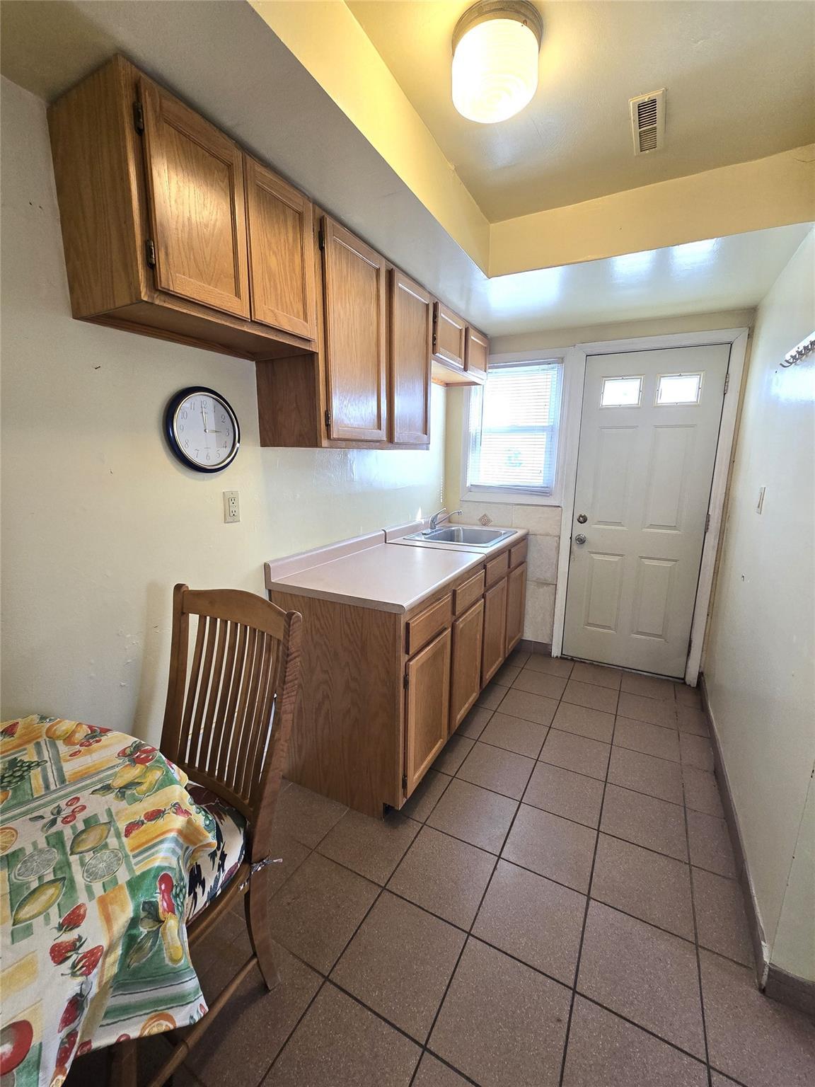 Single Family 81st  Queens, NY 11414, MLS-837712-15