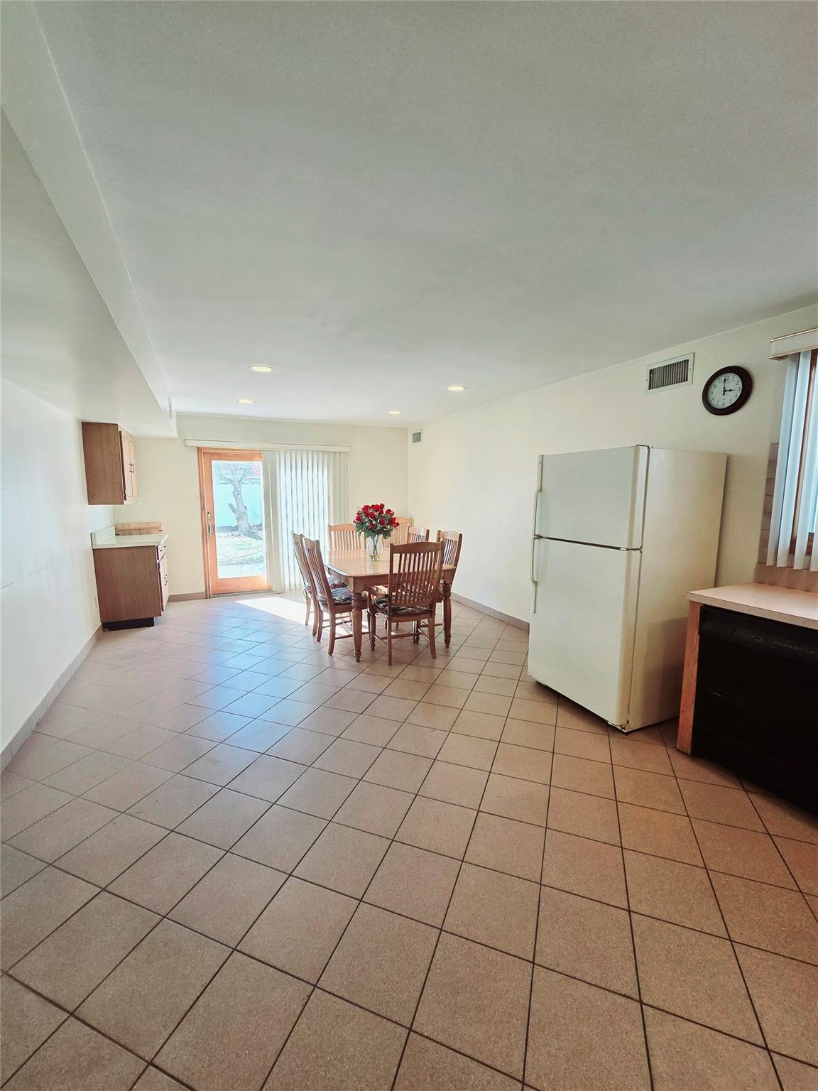 Single Family 81st  Queens, NY 11414, MLS-837712-16