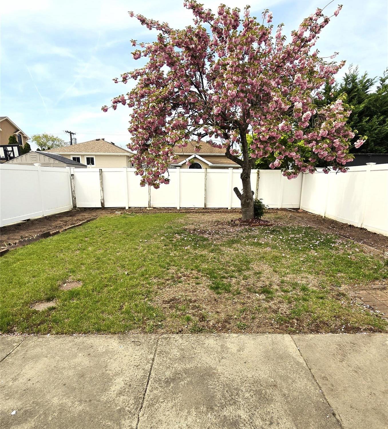 Single Family 81st  Queens, NY 11414, MLS-837712-23