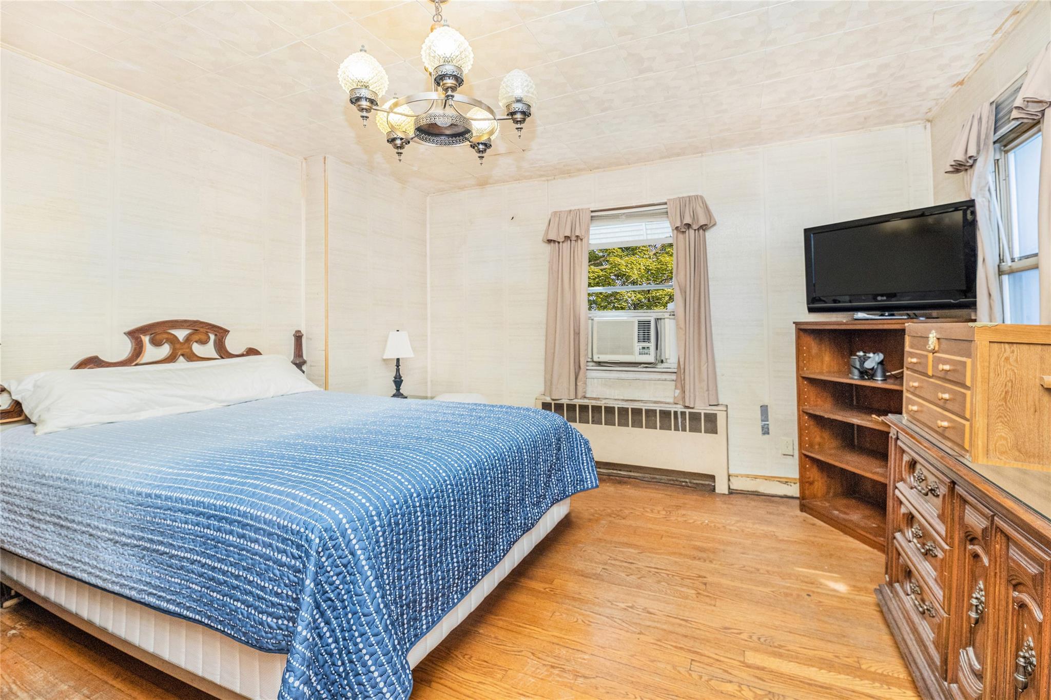 Single Family Bruner  Bronx, NY 10469, MLS-837721-5