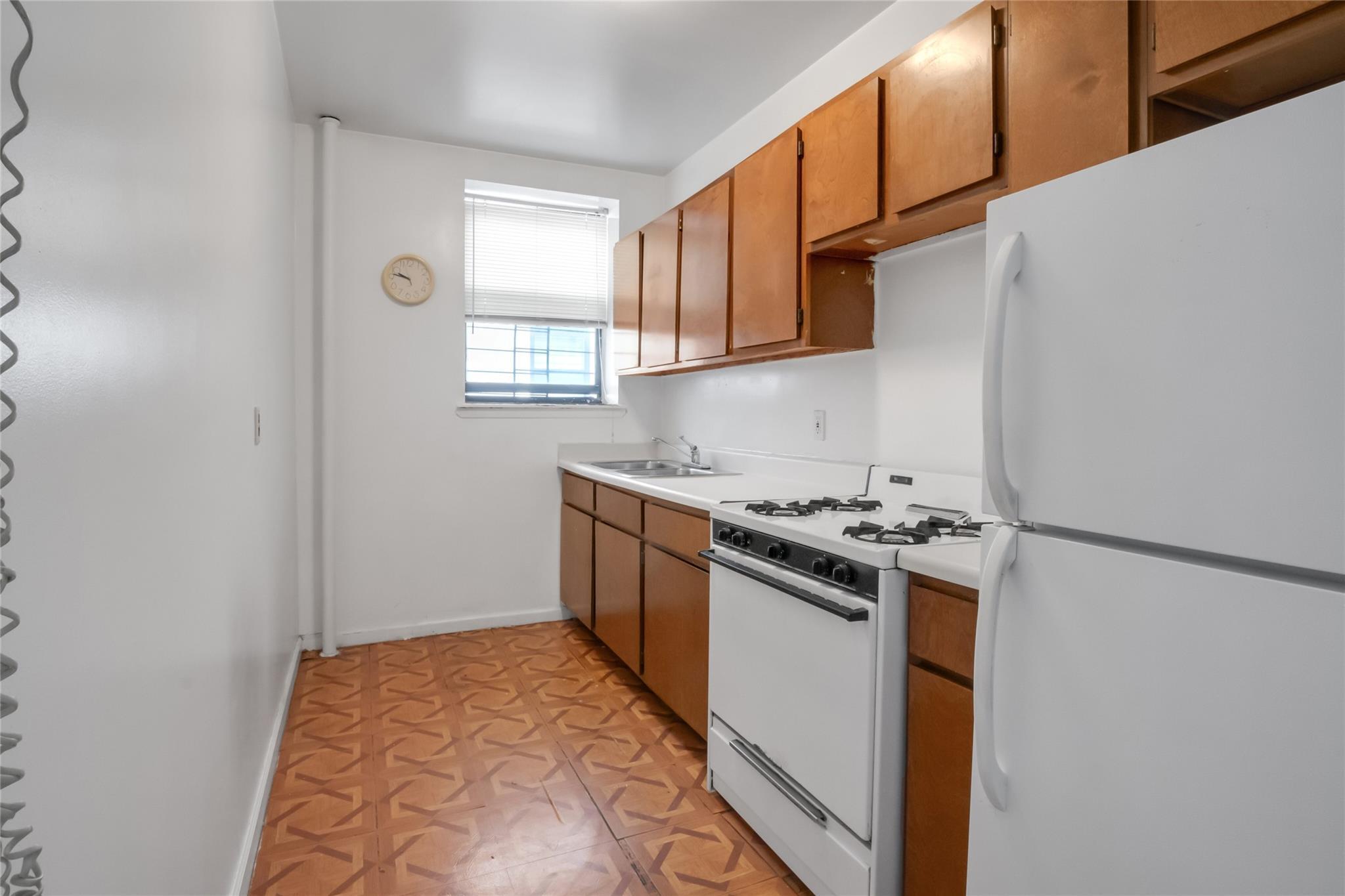 Coop Davidson  Bronx, NY 10468, MLS-837751-4