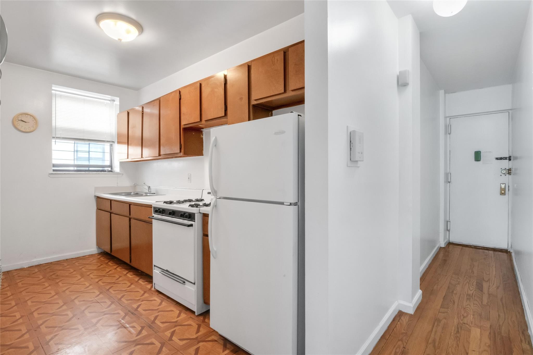 Coop Davidson  Bronx, NY 10468, MLS-837751-5