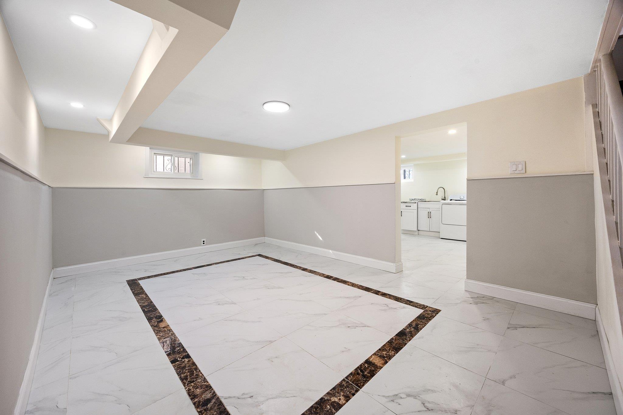 Single Family 145th  Queens, NY 11357, MLS-837753-20