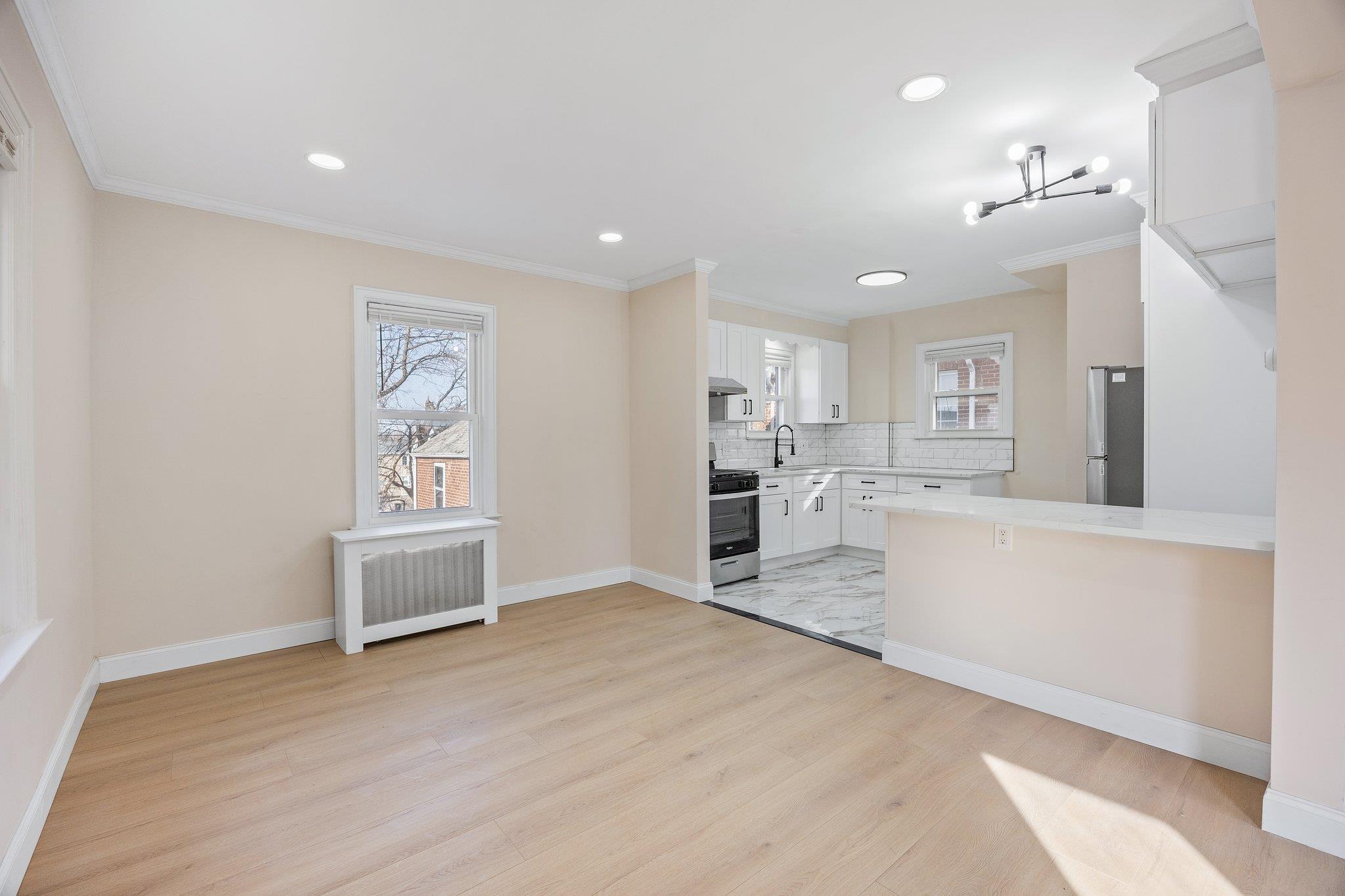 Single Family 145th  Queens, NY 11357, MLS-837753-8