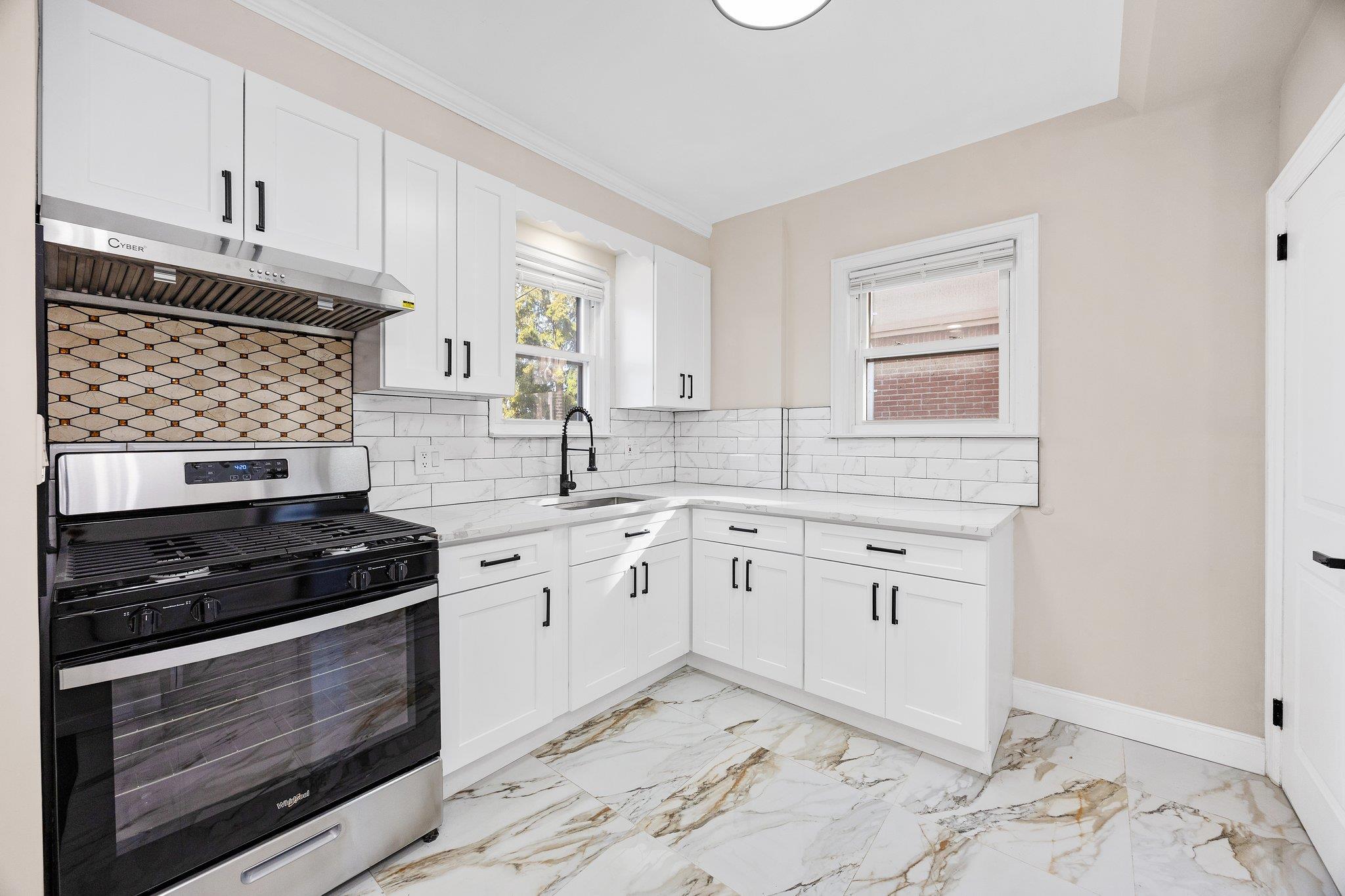 Single Family 145th  Queens, NY 11357, MLS-837753-9