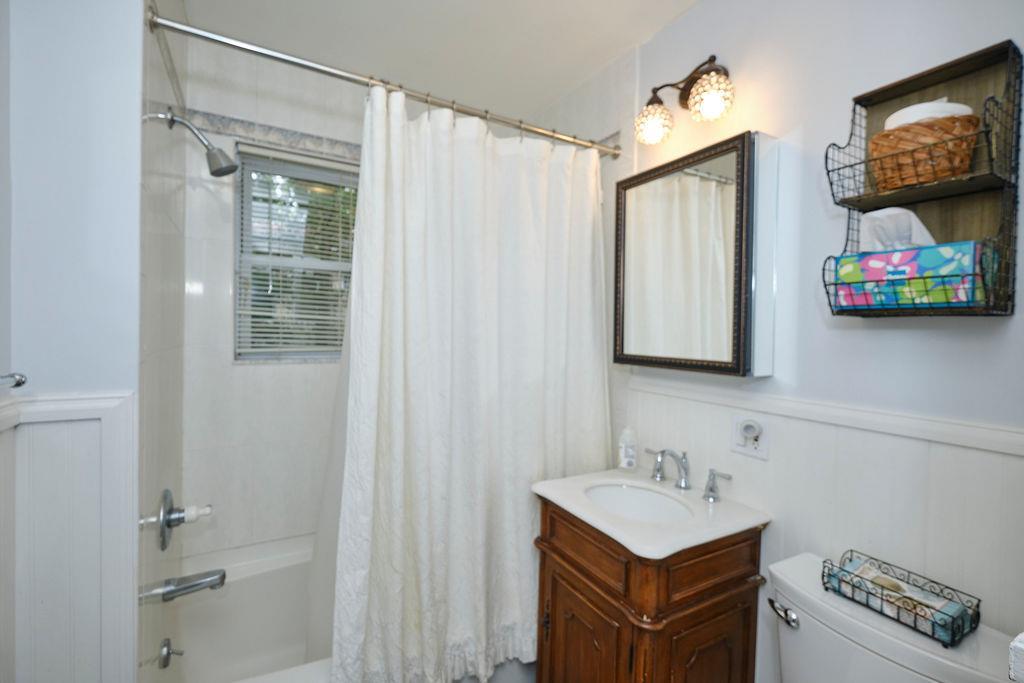 Single Family Rose Ave  Nassau County, NY 11021, MLS-837754-12