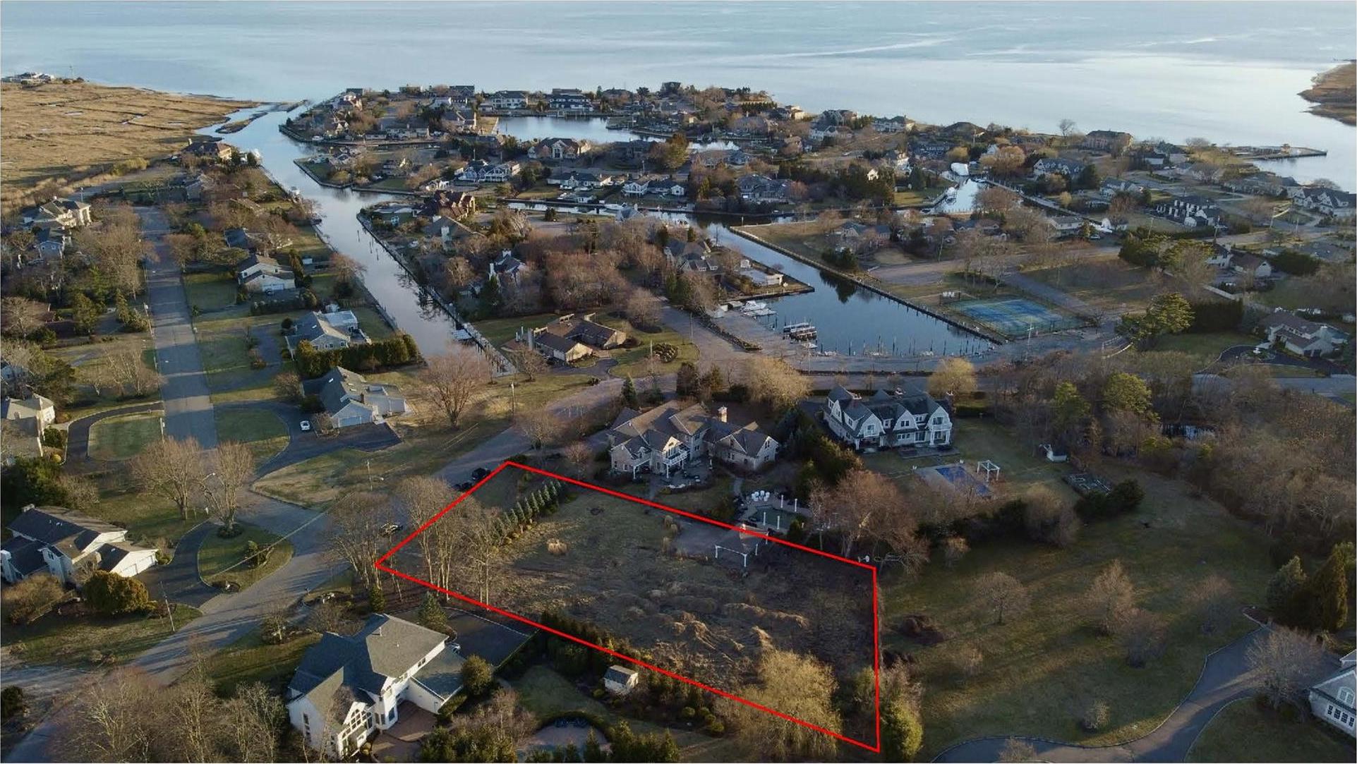 Single Family The Helm  Suffolk County, NY 11730, MLS-837762-6