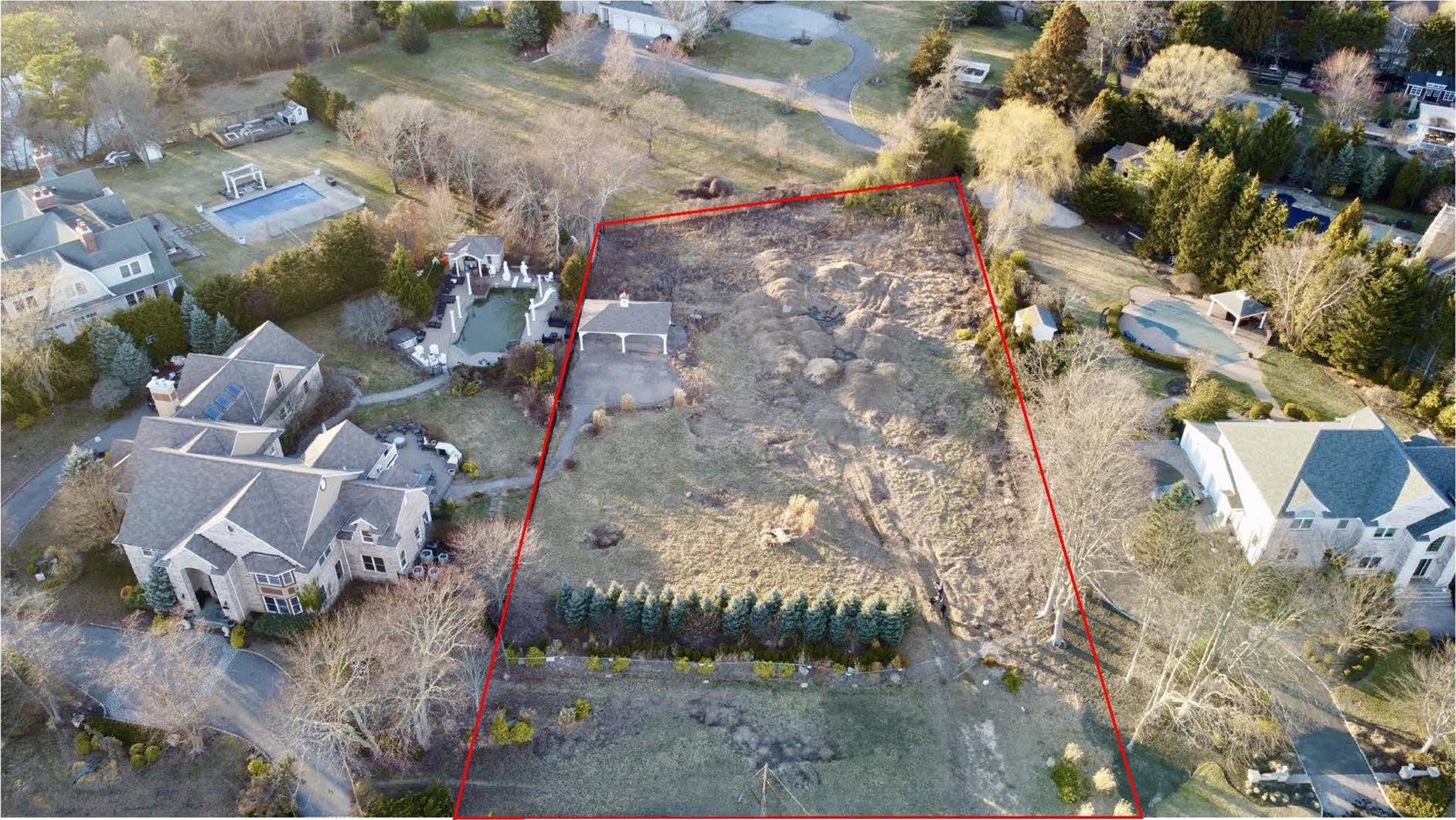 Single Family The Helm  Suffolk County, NY 11730, MLS-837762-8
