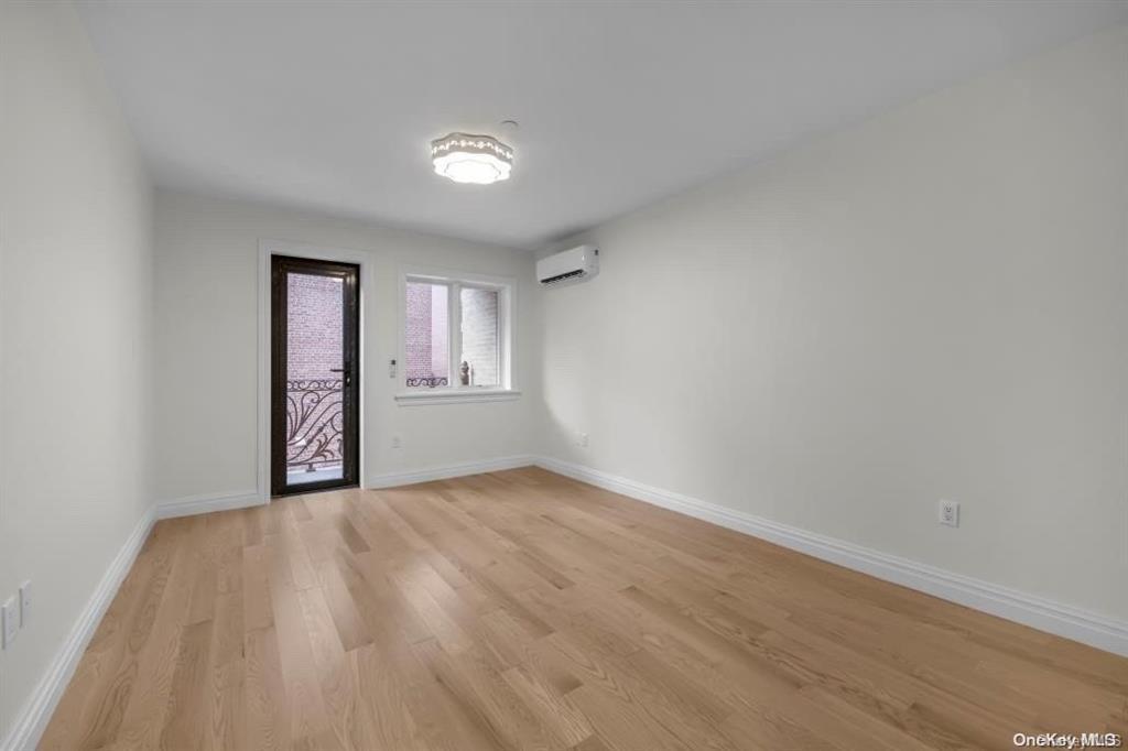 Single Family 32nd  Queens, NY 11354, MLS-837767-12