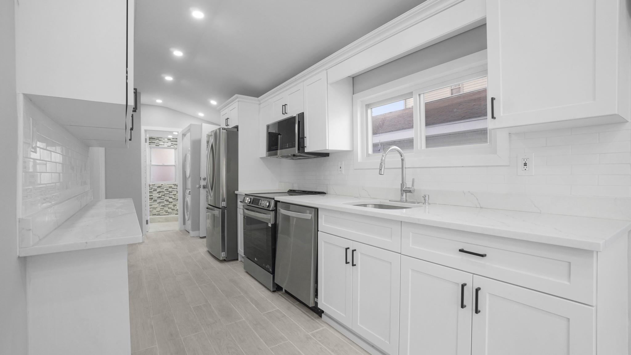 Coop Edgewater  Bronx, NY 10465, MLS-837772-11