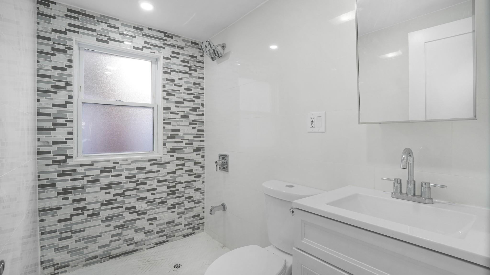 Coop Edgewater  Bronx, NY 10465, MLS-837772-17