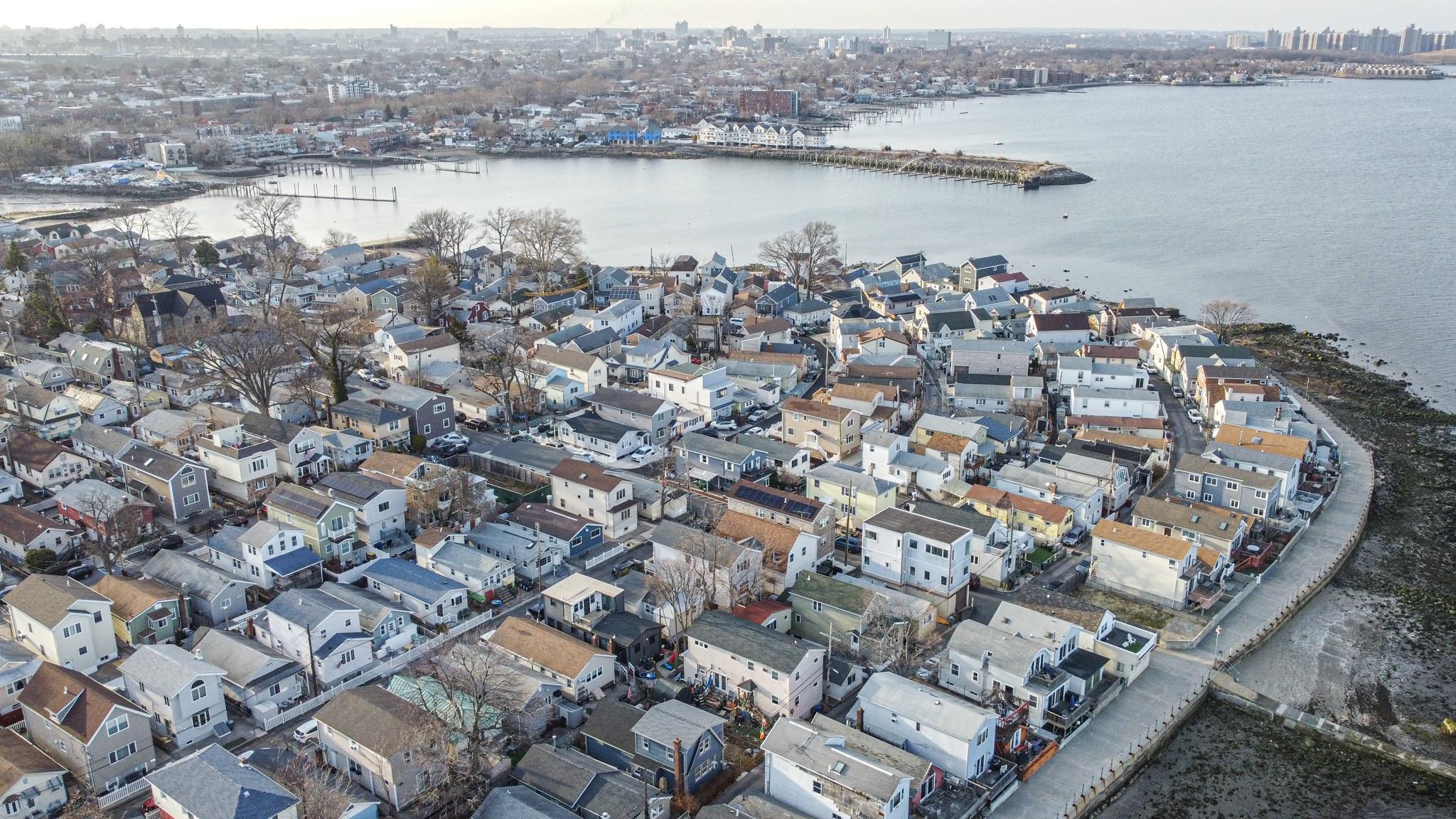 Coop Edgewater  Bronx, NY 10465, MLS-837772-22