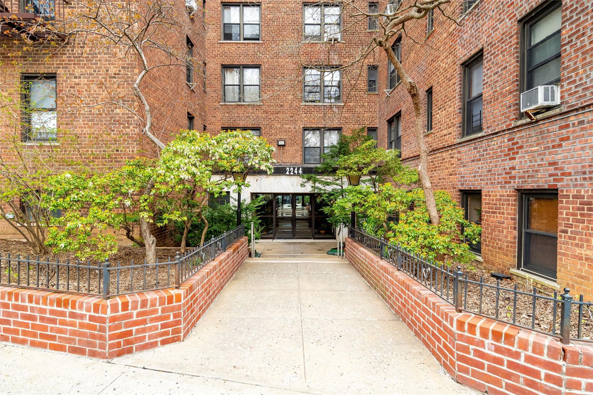 Coop Bronx  Bronx, NY 10467, MLS-837834-4