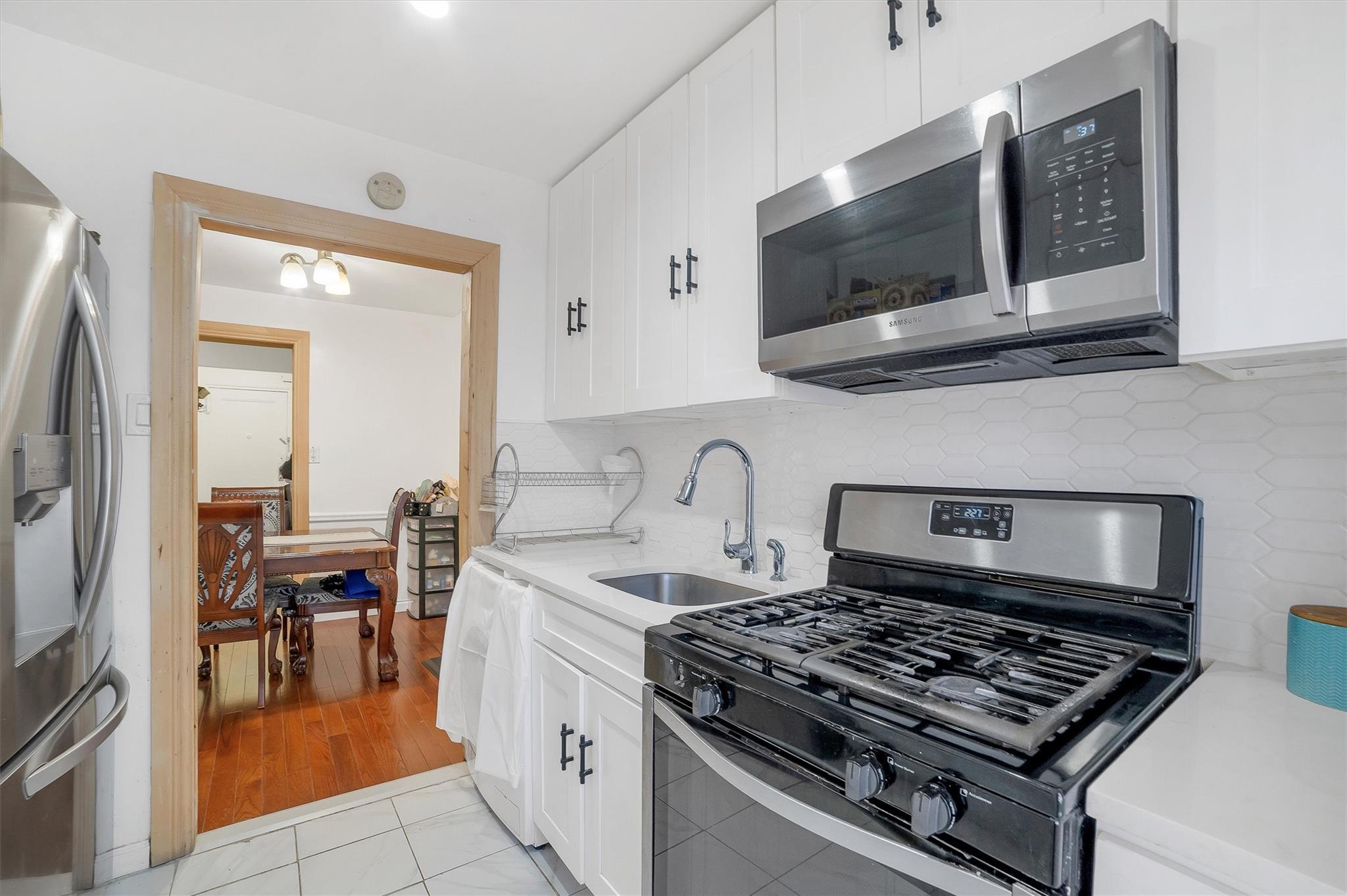Coop Olinville  Bronx, NY 10467, MLS-837837-12