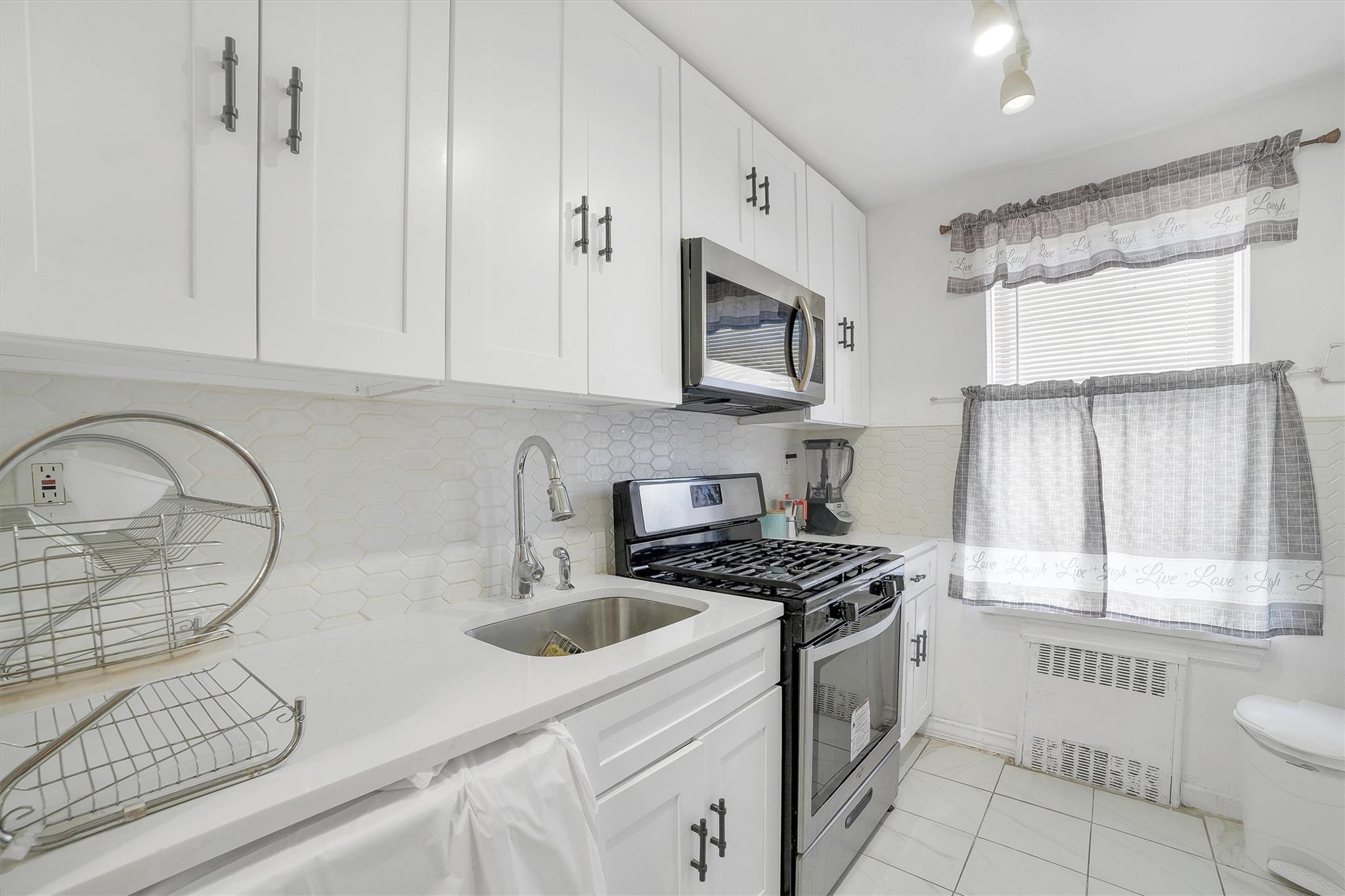 Coop Olinville  Bronx, NY 10467, MLS-837837-13
