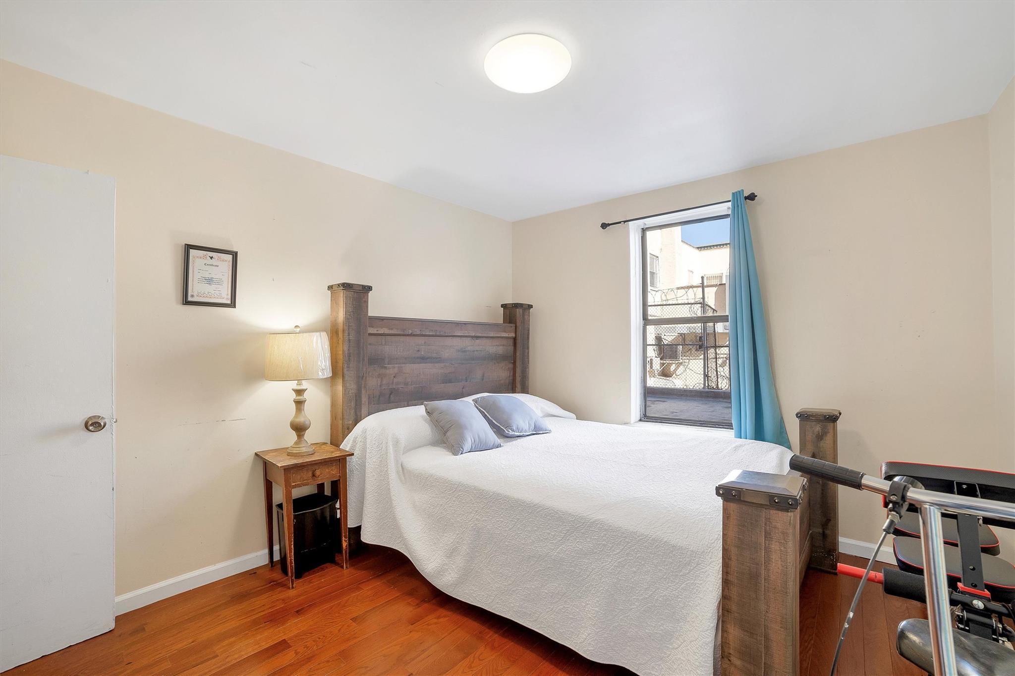 Coop Olinville  Bronx, NY 10467, MLS-837837-16