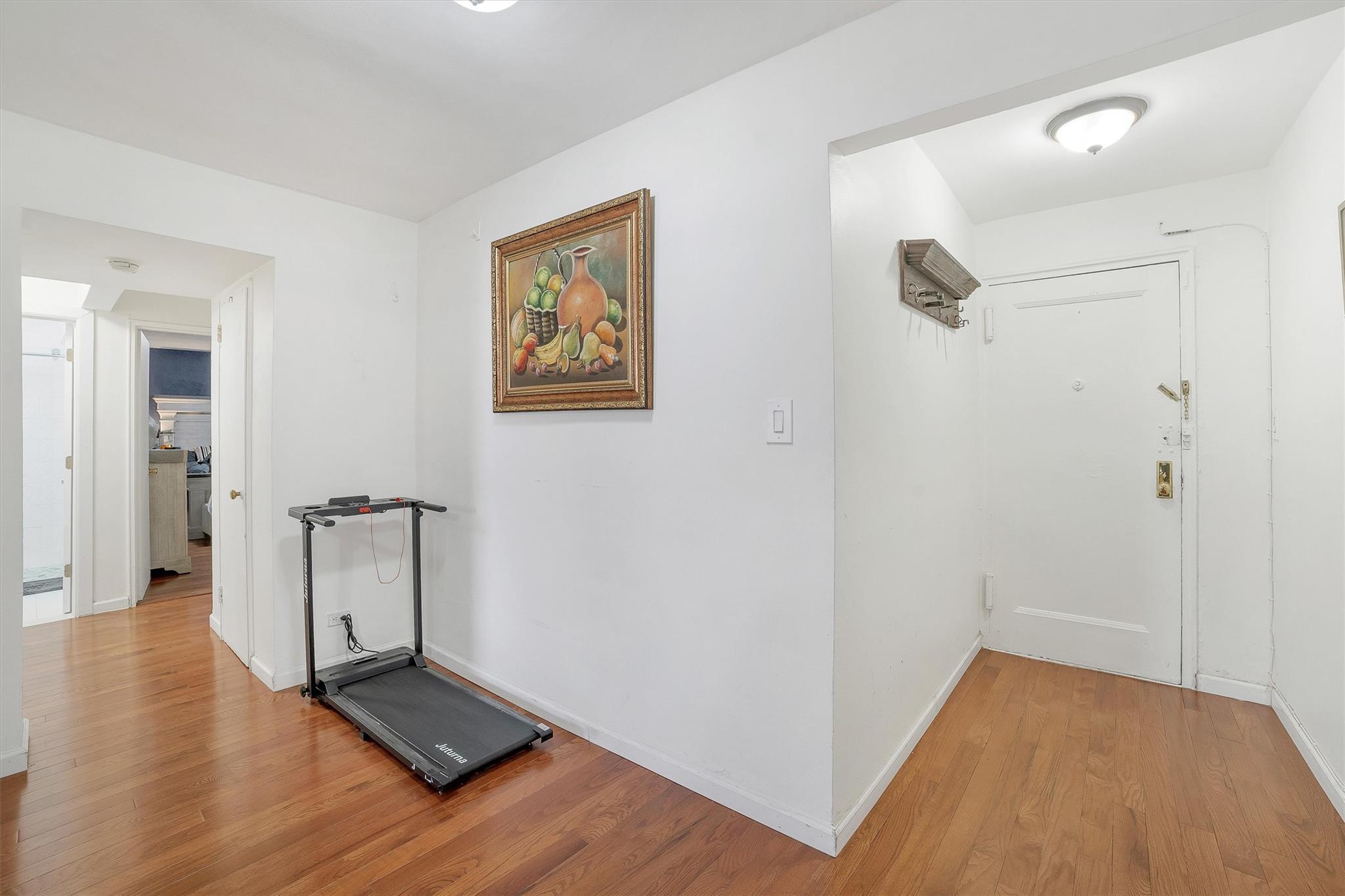 Coop Olinville  Bronx, NY 10467, MLS-837837-5