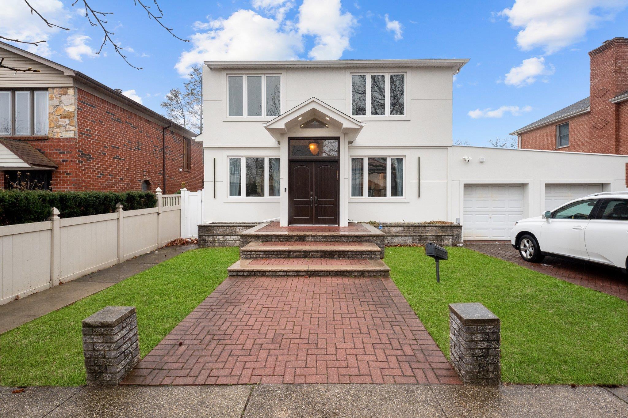 Single Family in New York - 211th  Queens, NY 11427